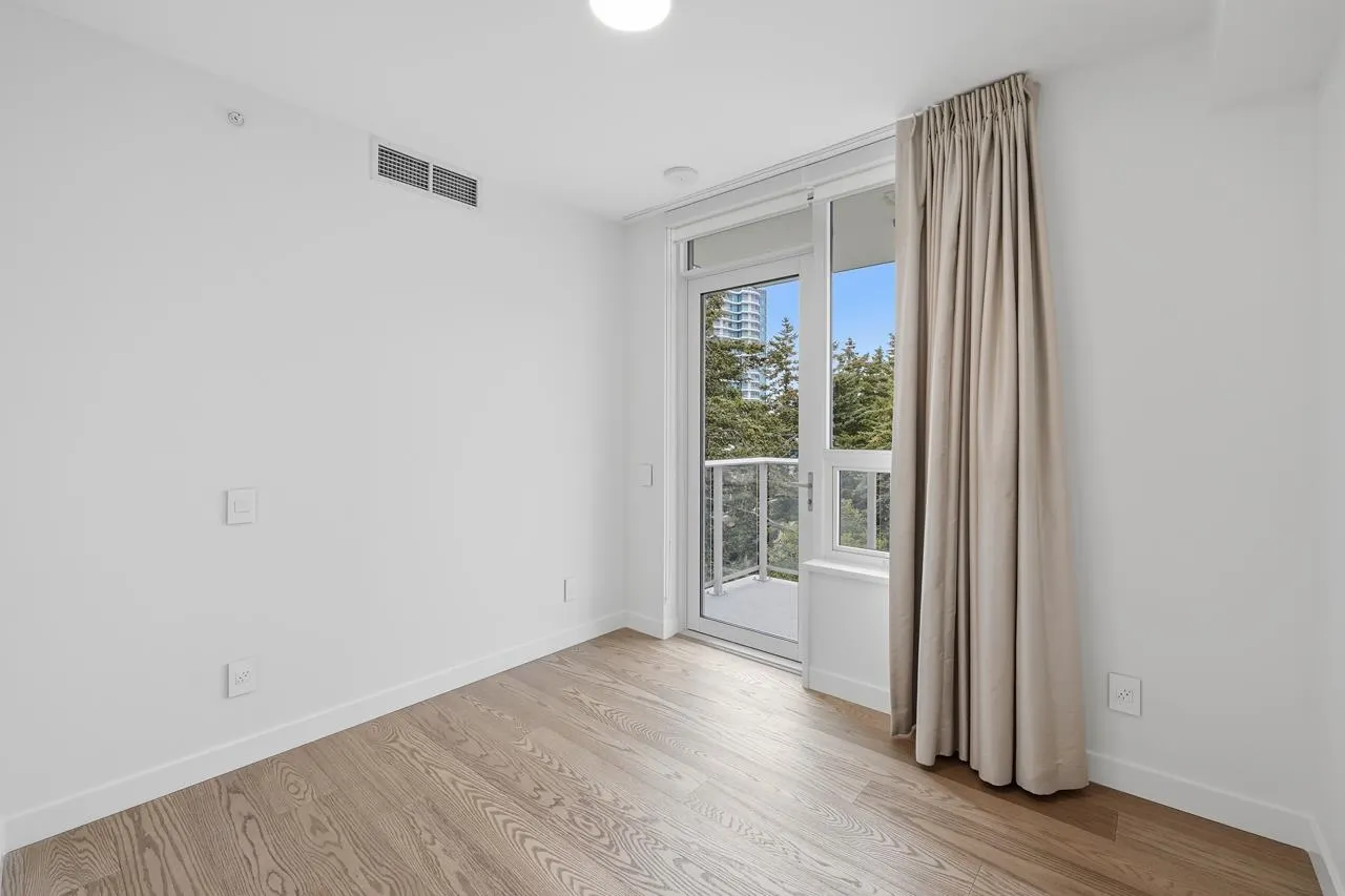 15165 Thrift Avenue #902