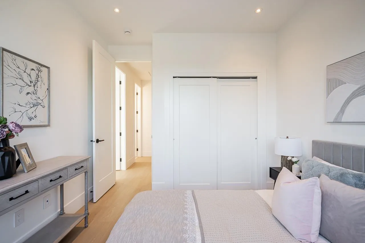 13711 16 Avenue #101
