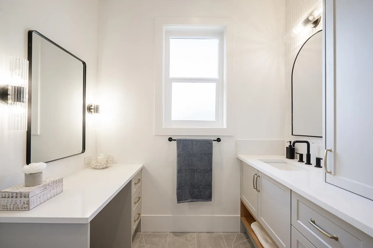 13711 16 Avenue #101