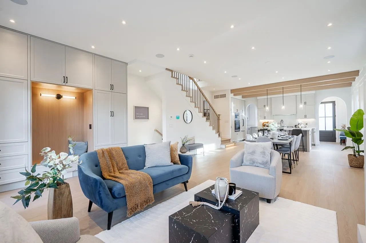 13711 16 Avenue #101