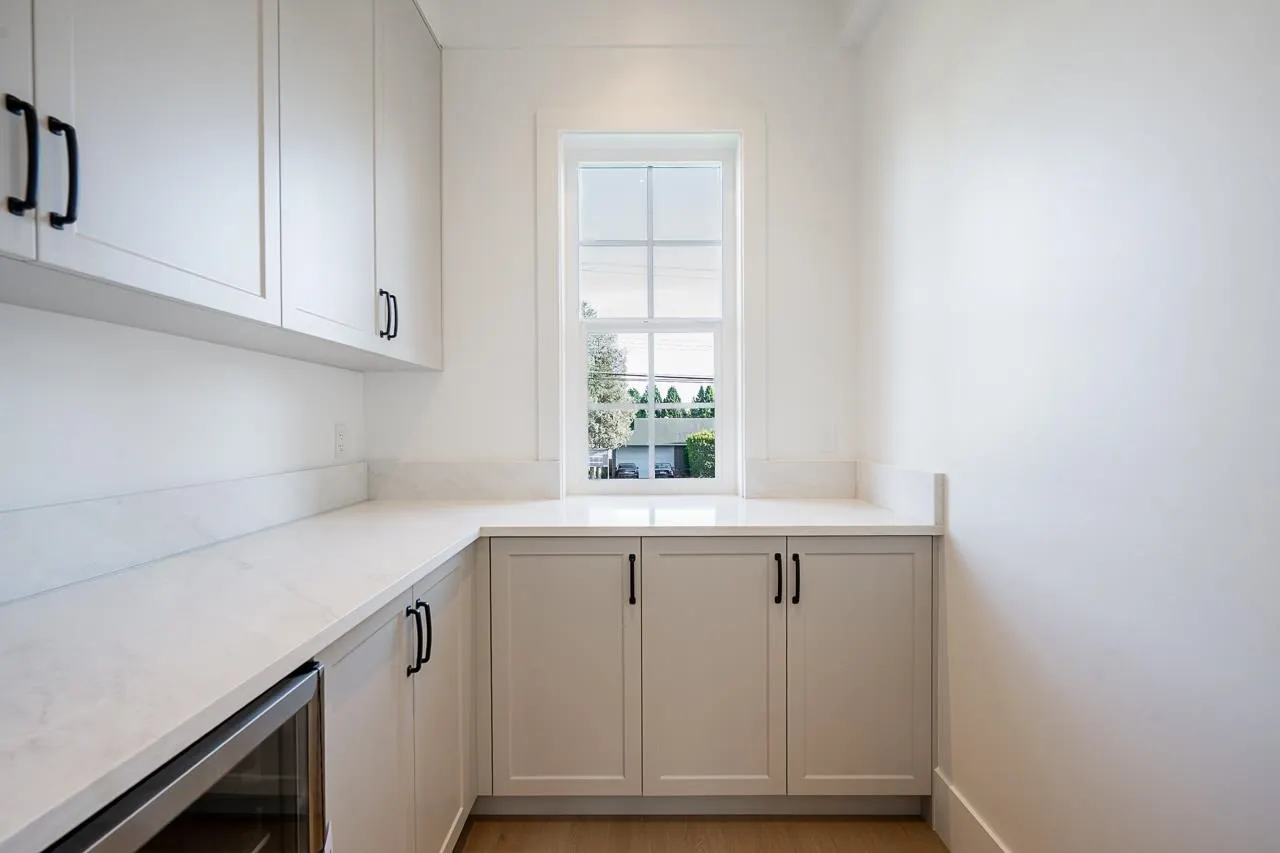 13711 16 Avenue #101