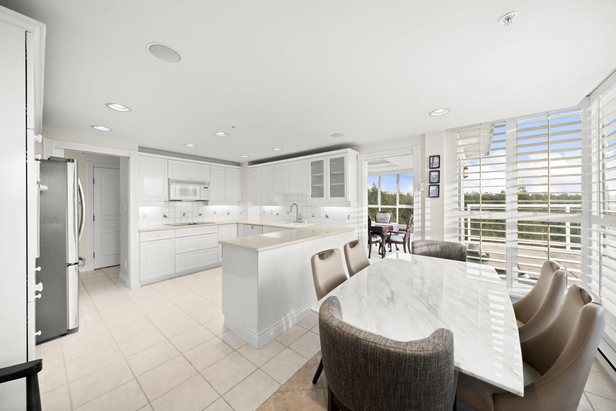 5615 Hampton Place #1700
