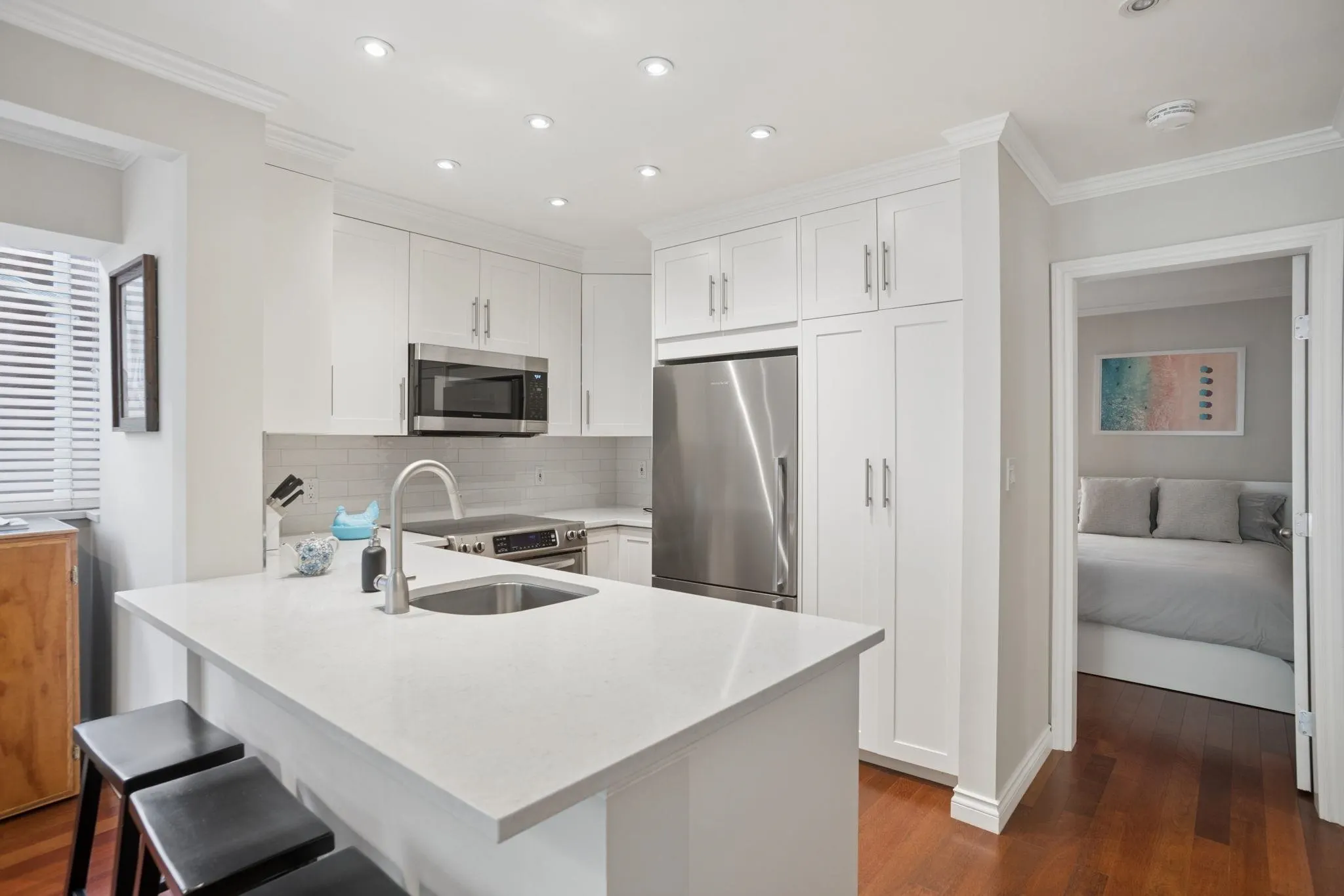 886 Broughton Street #3