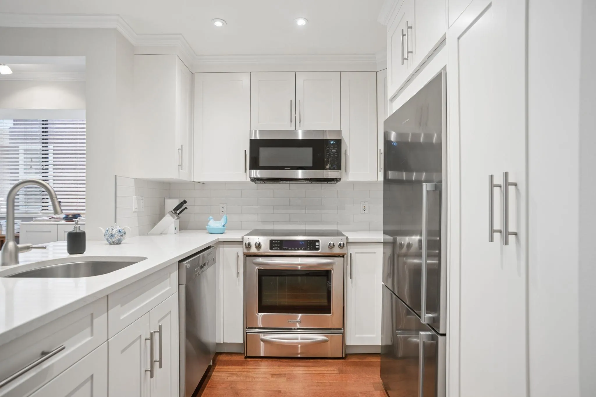 886 Broughton Street #3