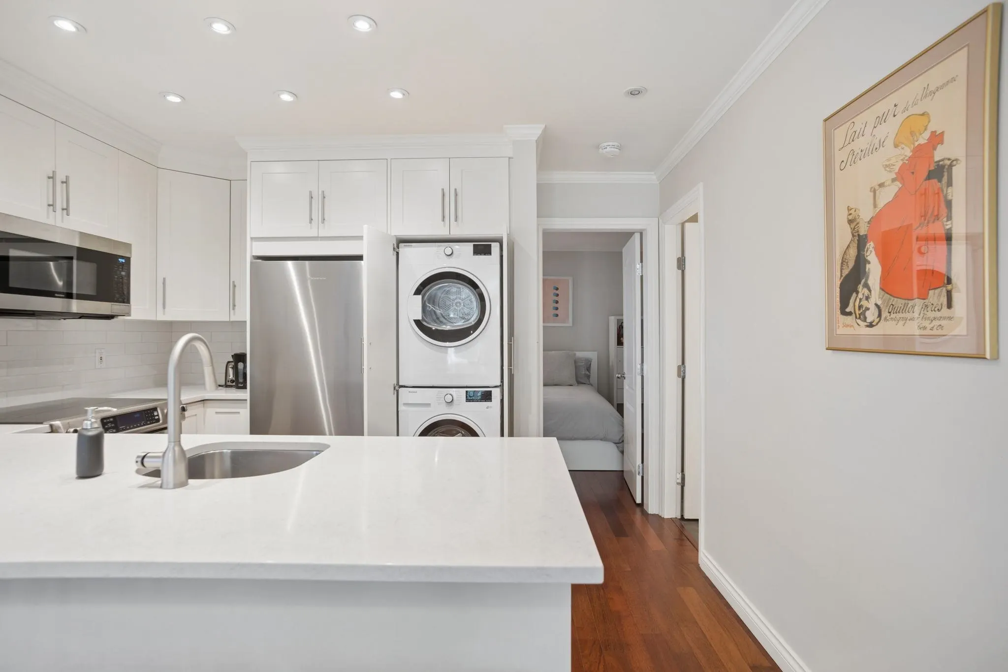 886 Broughton Street #3