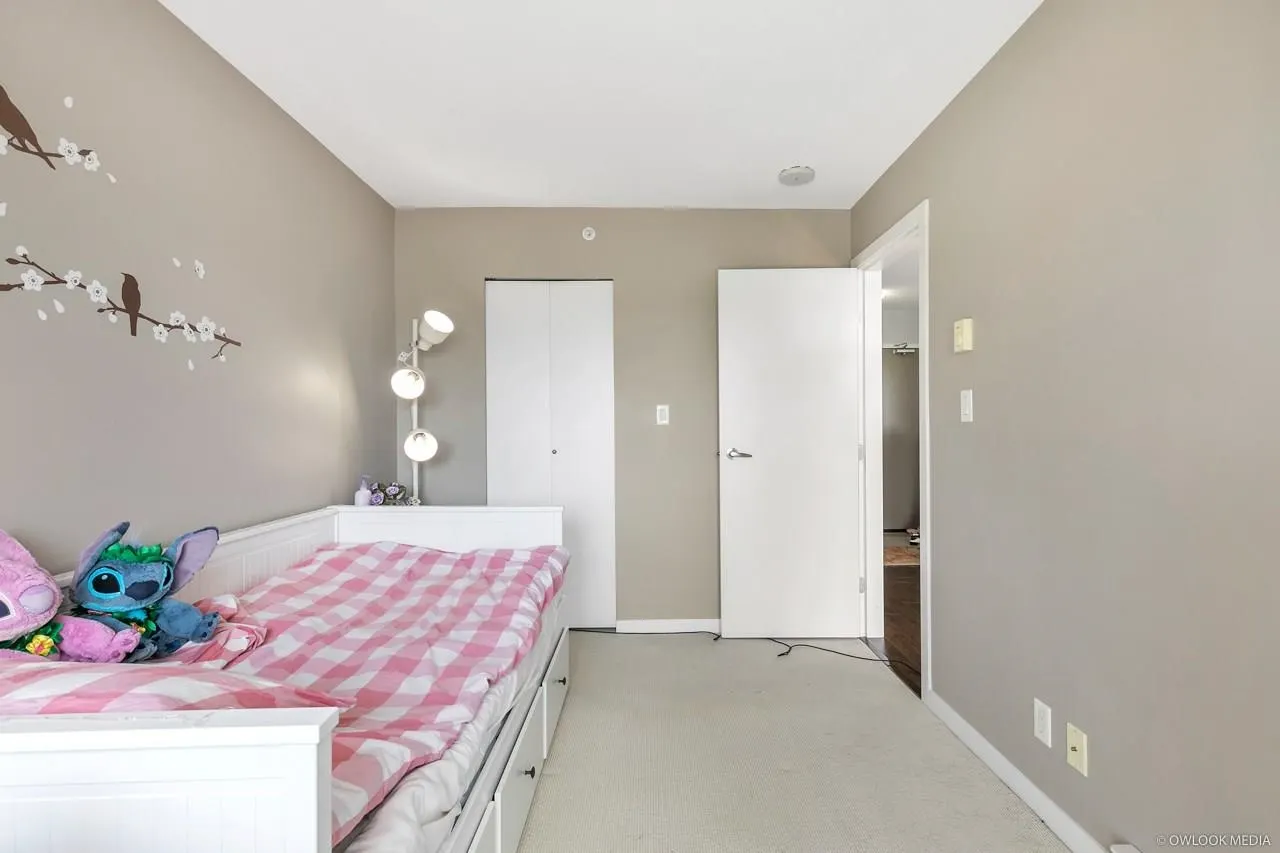 13618 100 Avenue #910