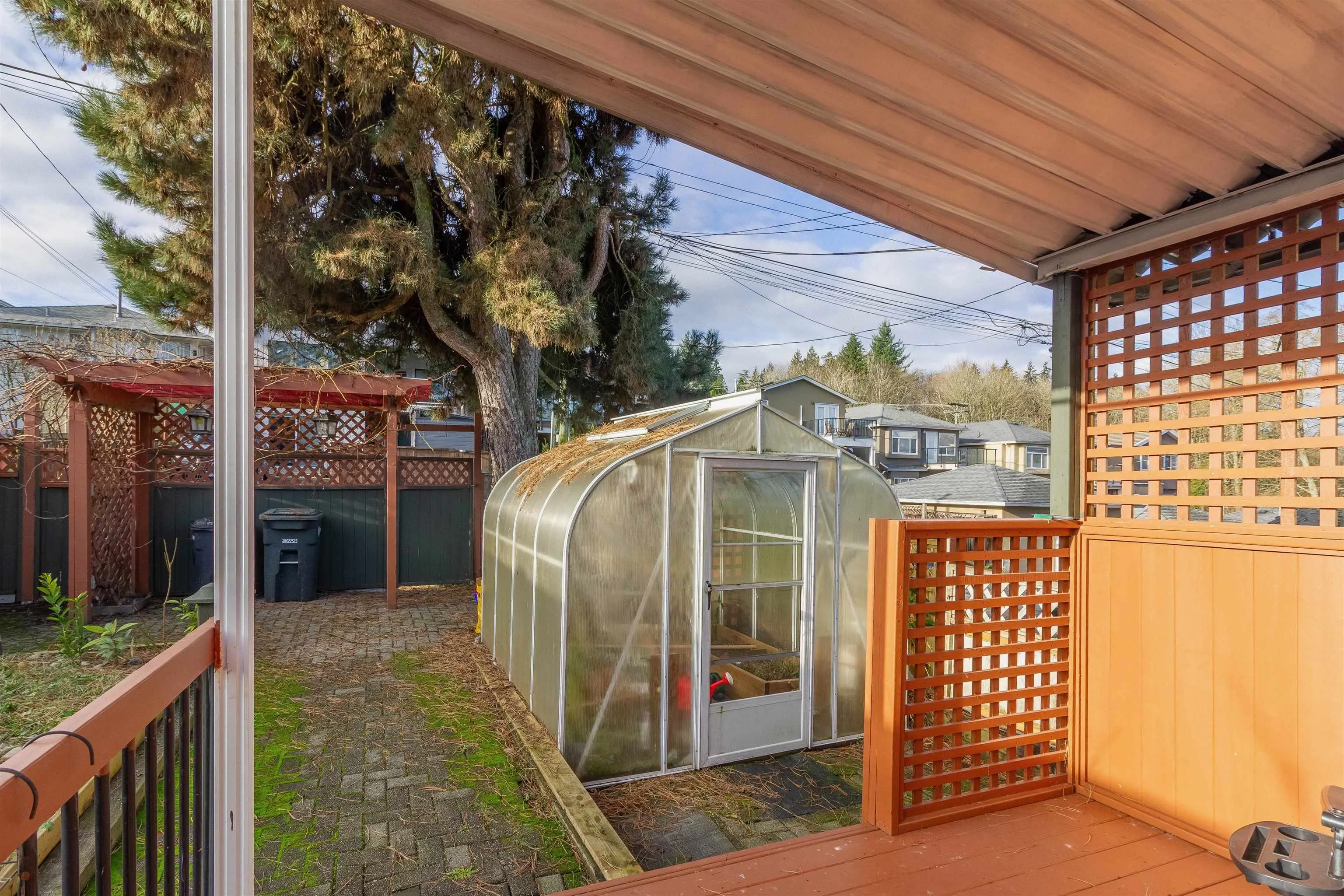 111 N Fell Avenue