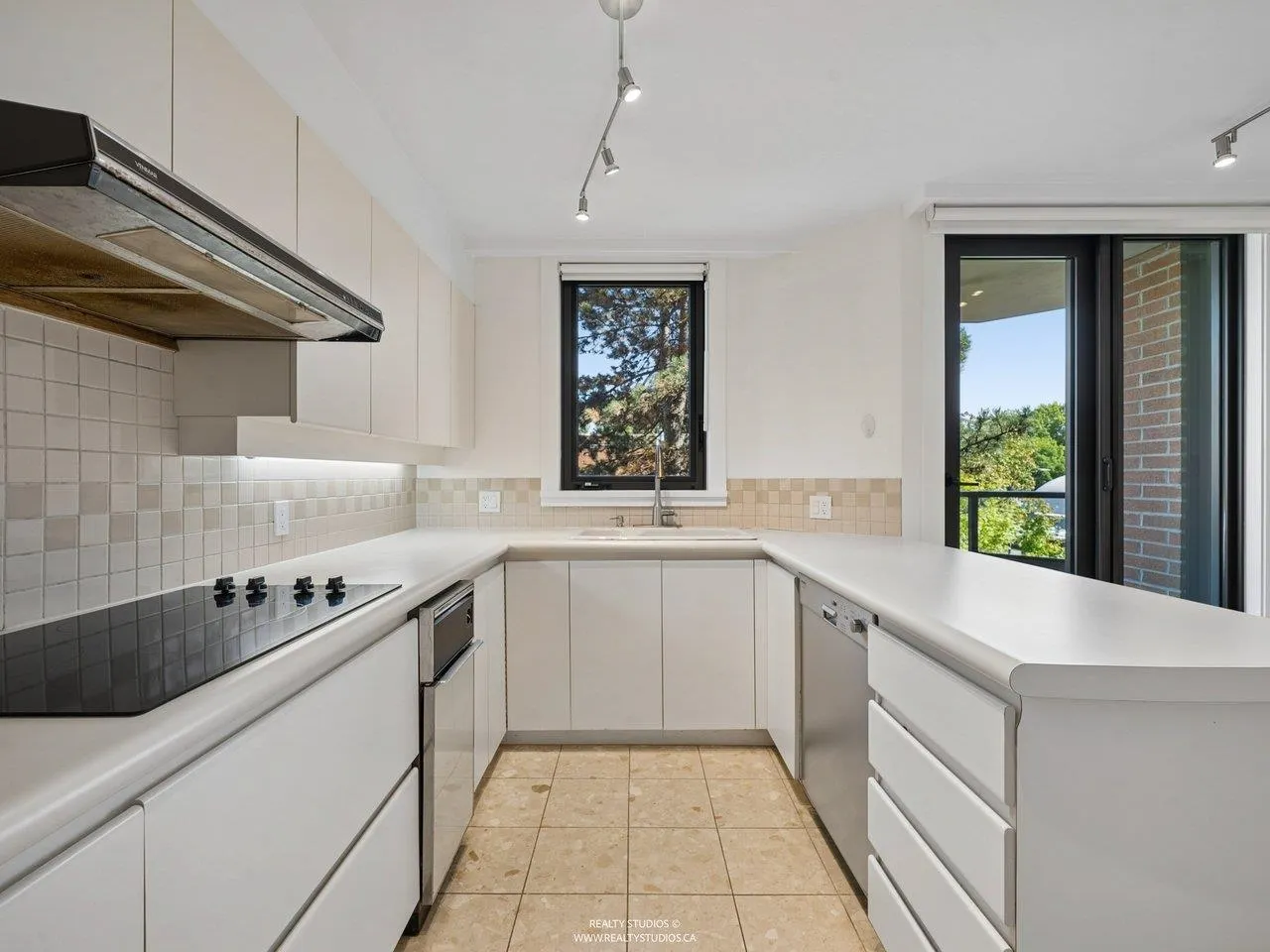 2189 W 42nd Avenue #302