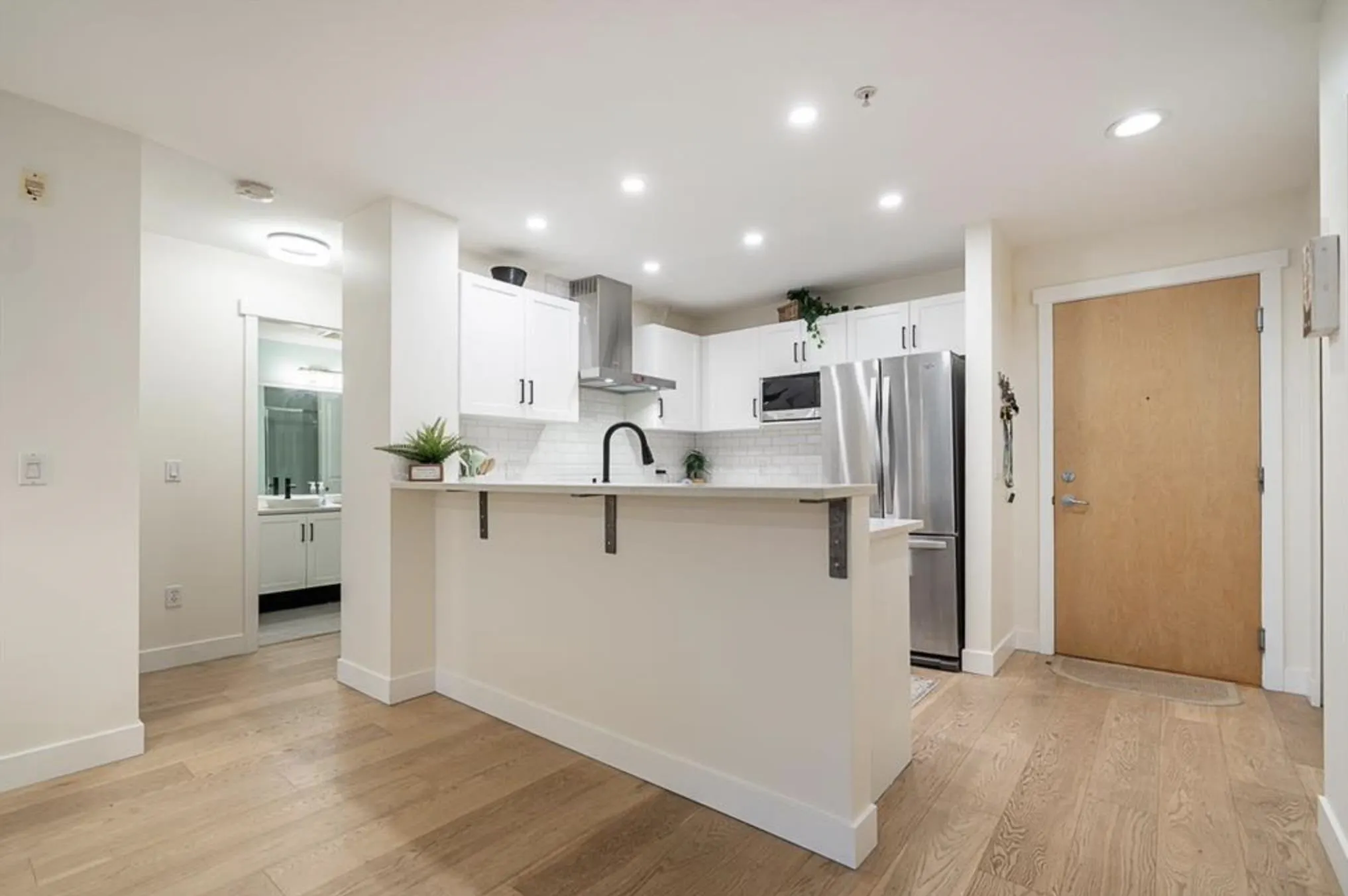 500 Klahanie Drive #201