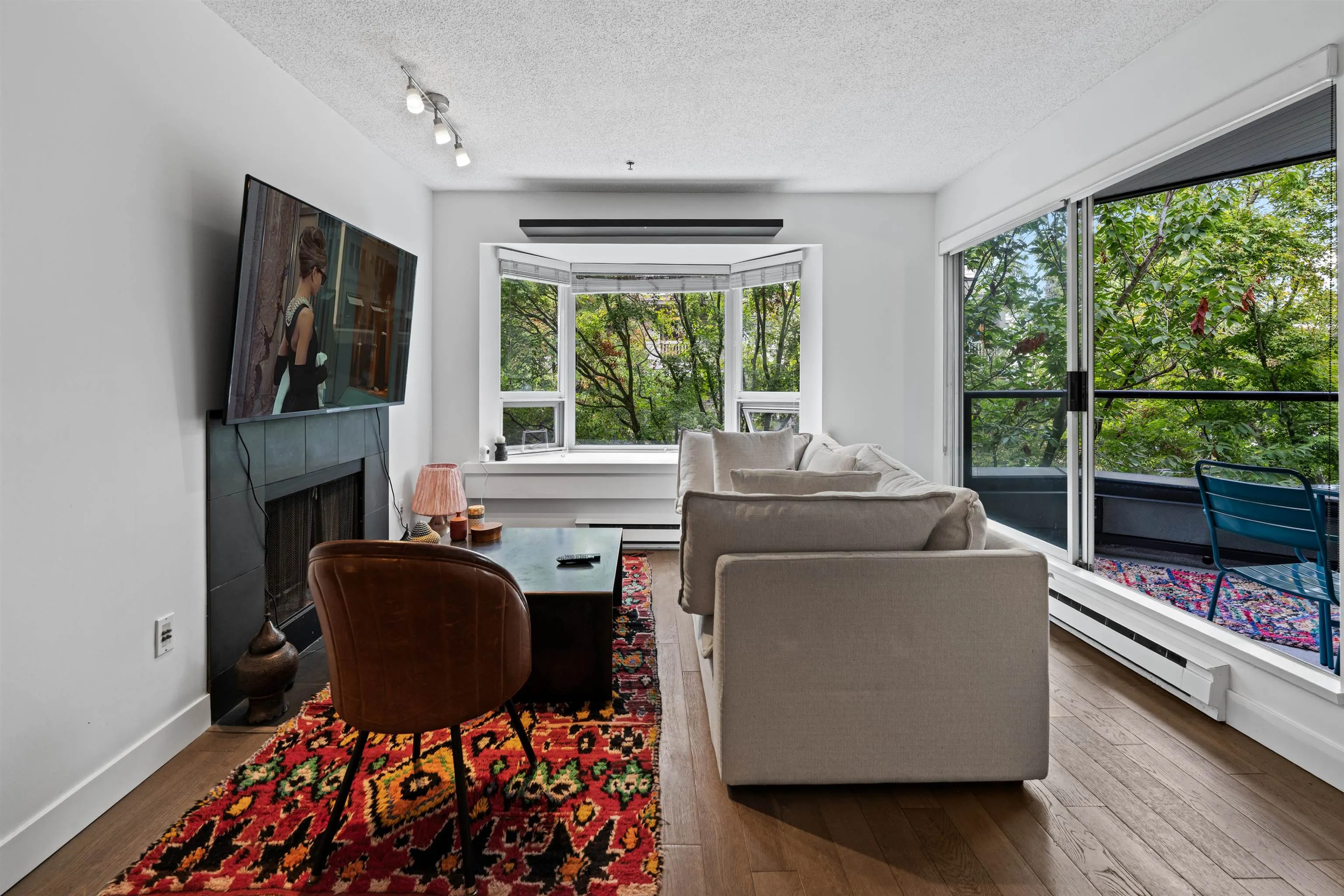 1925 W 2nd Avenue #304