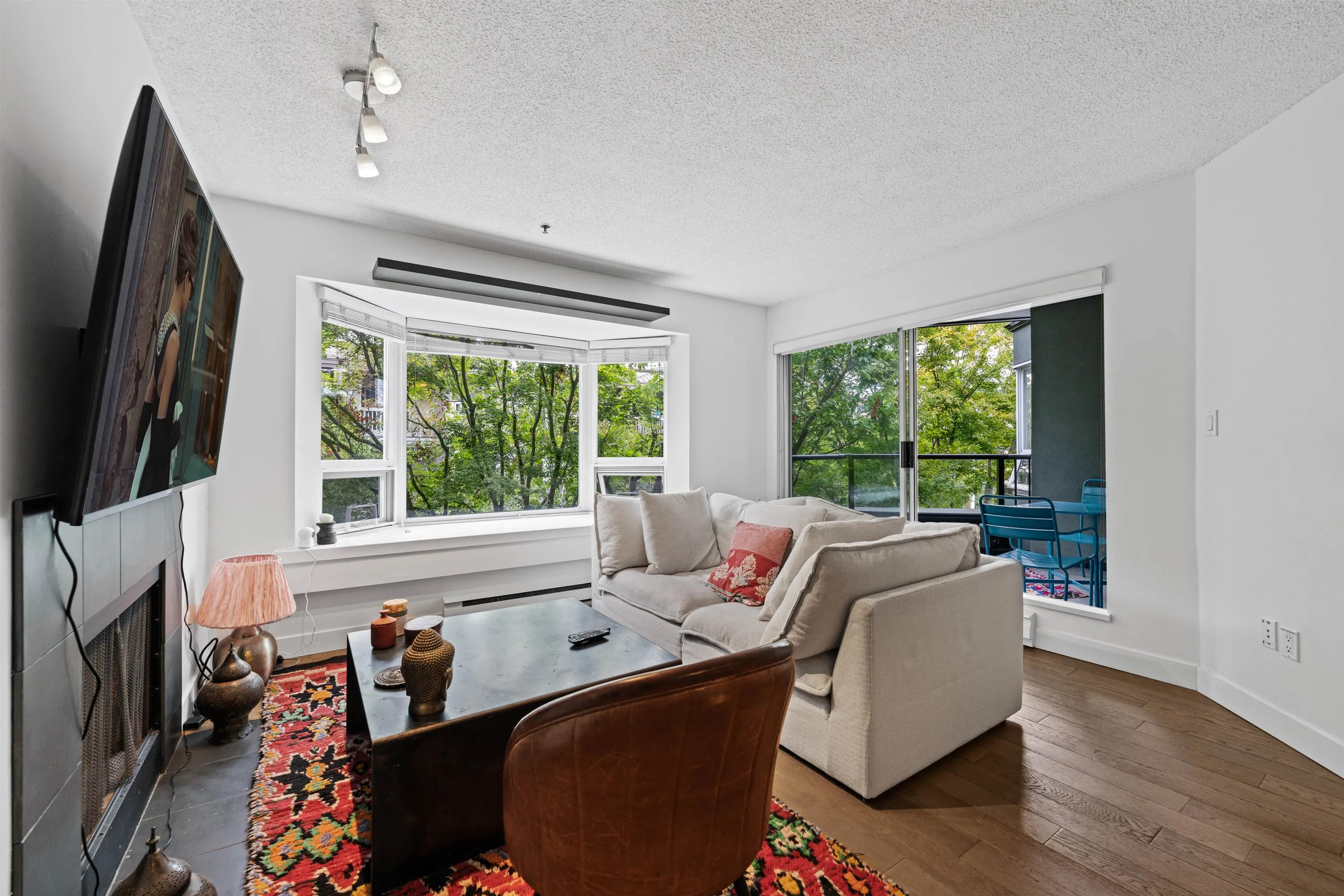 1925 W 2nd Avenue #304