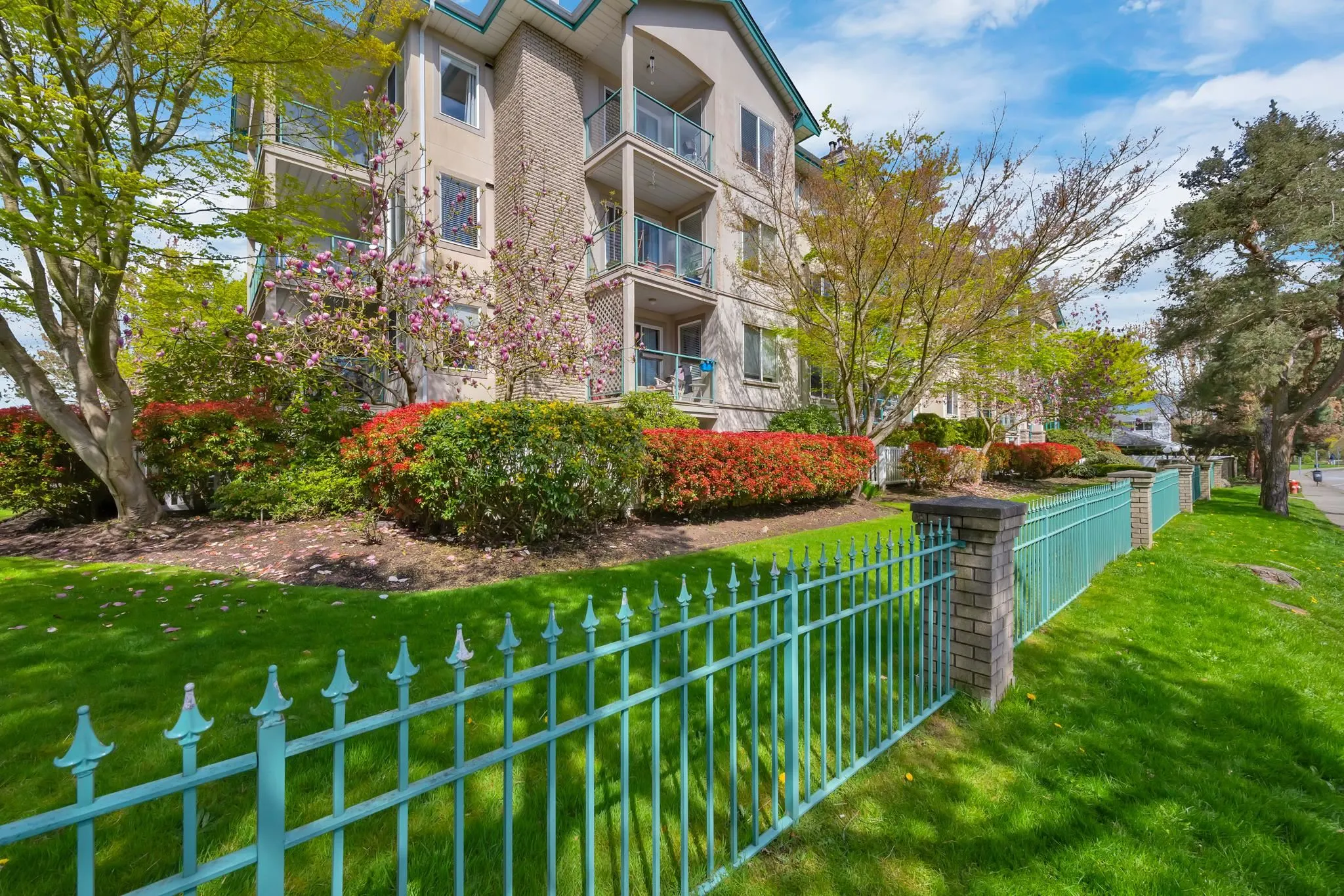 20443 53 Avenue #409