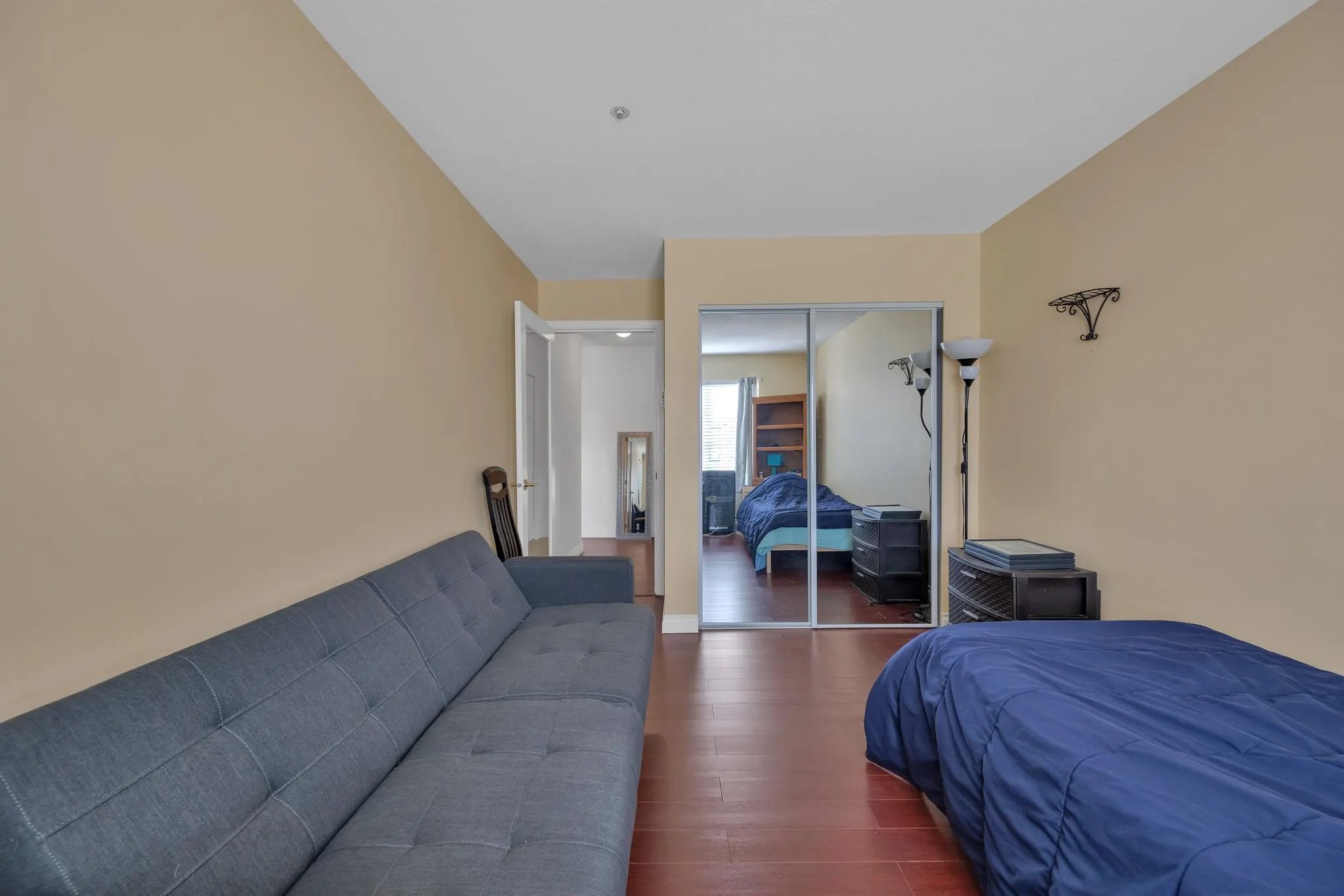 20443 53 Avenue #409