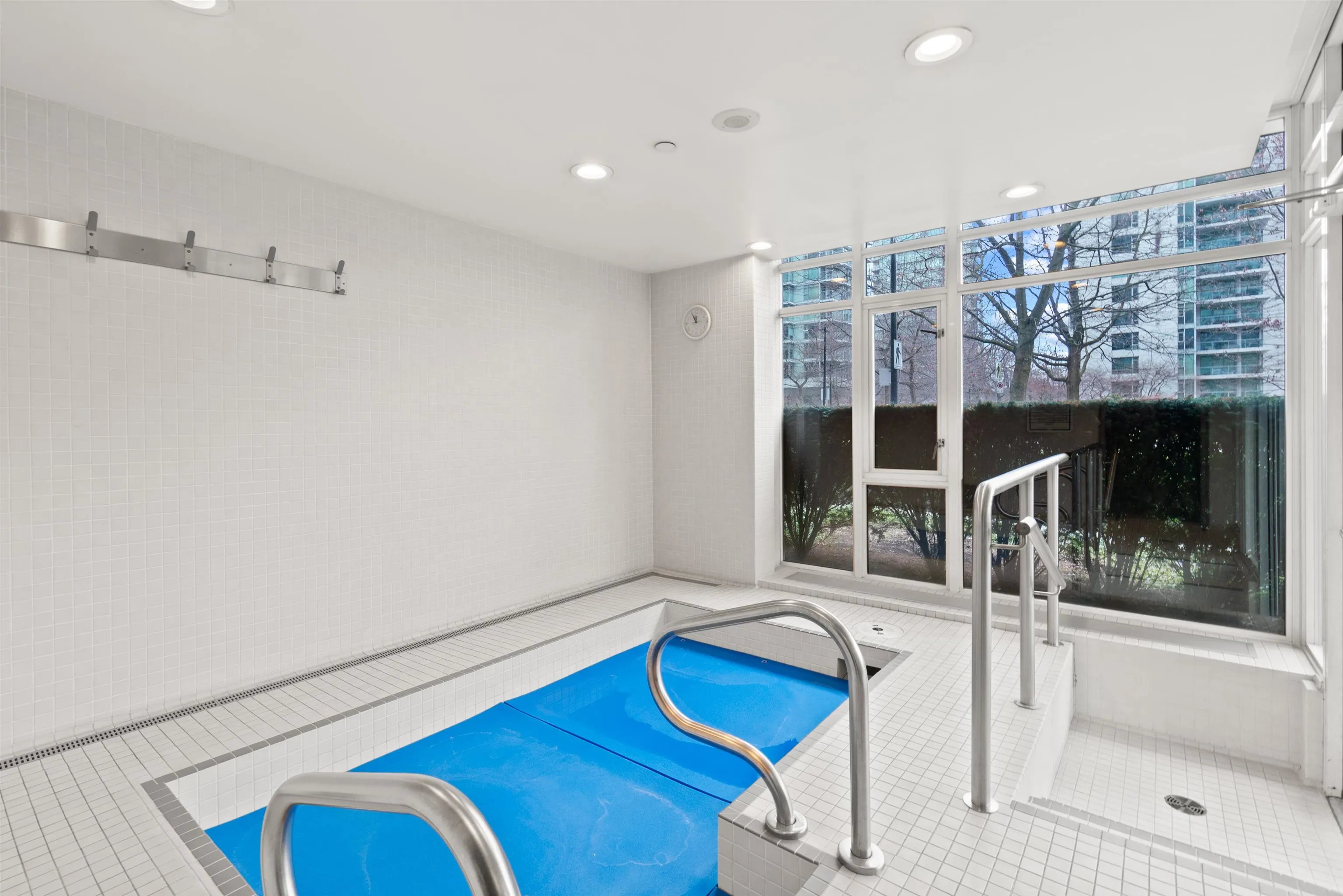 1650 Bayshore Drive #902