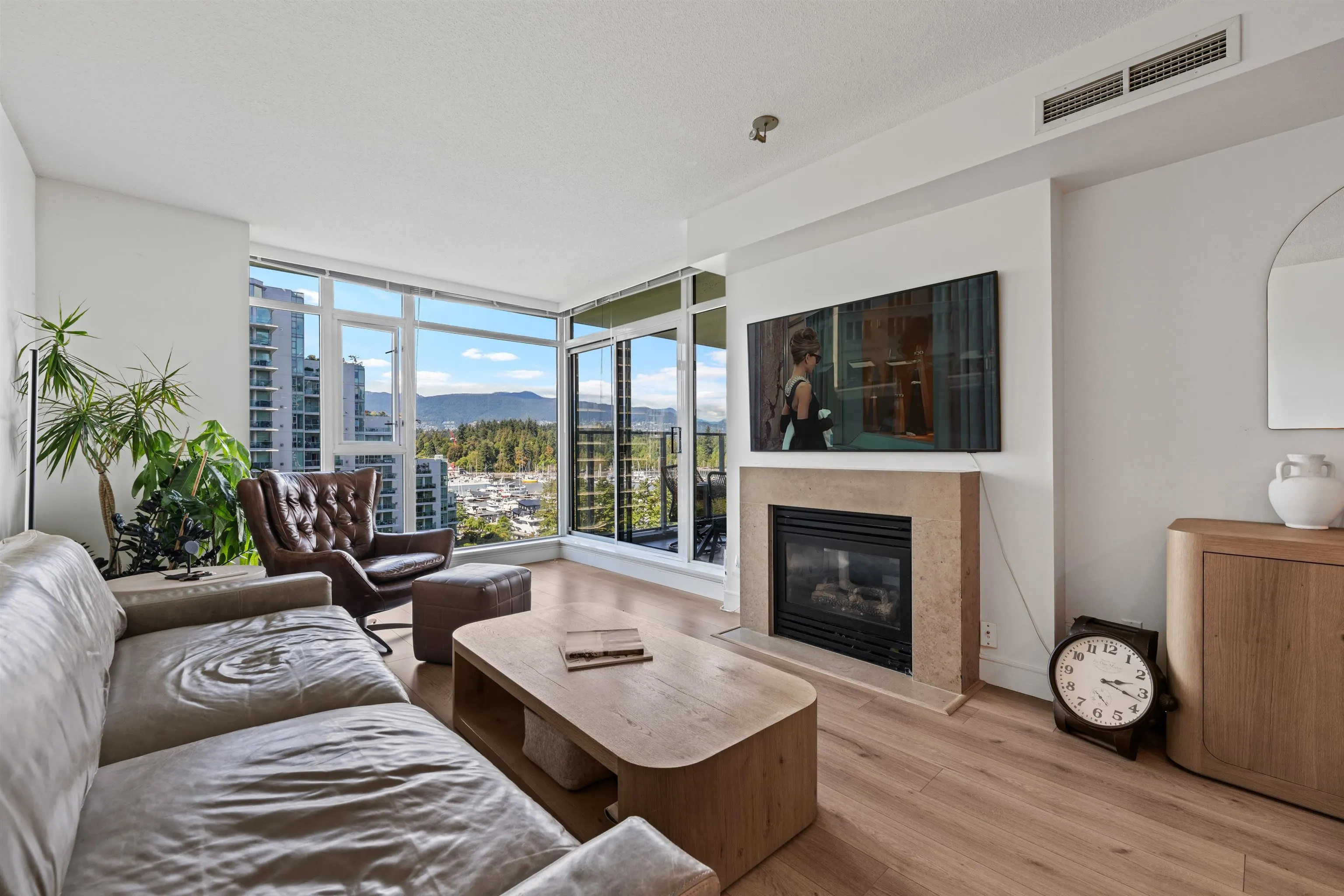 1650 Bayshore Drive #902
