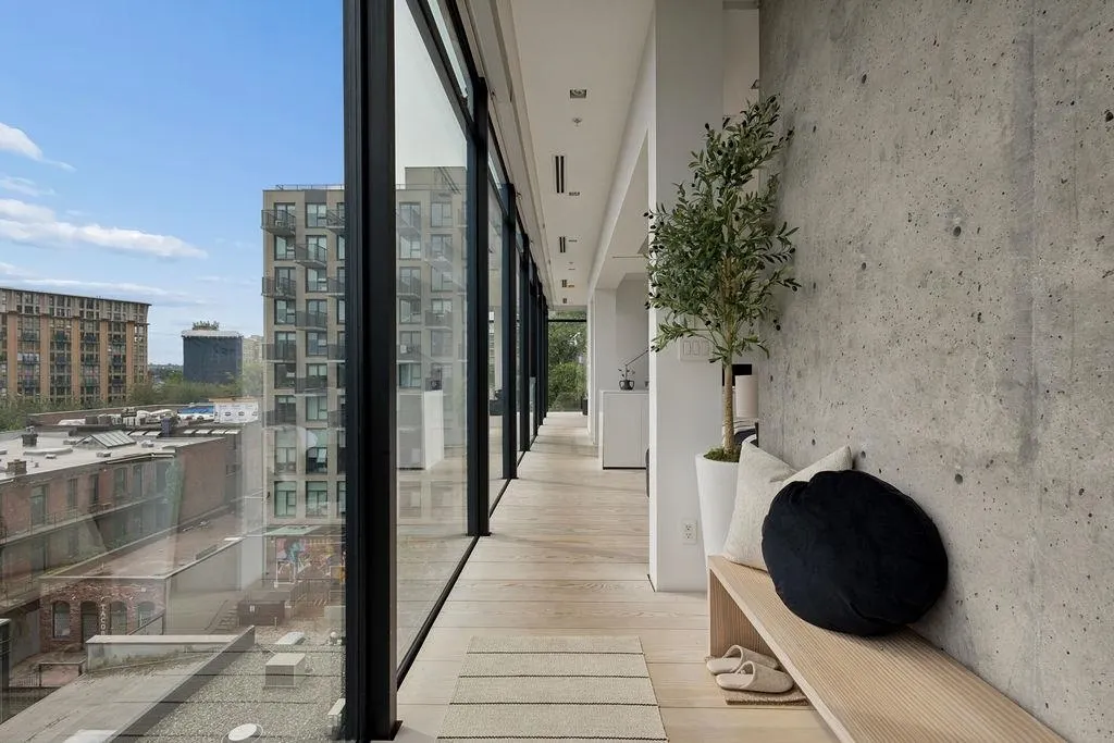 12 Water Street #PH 602