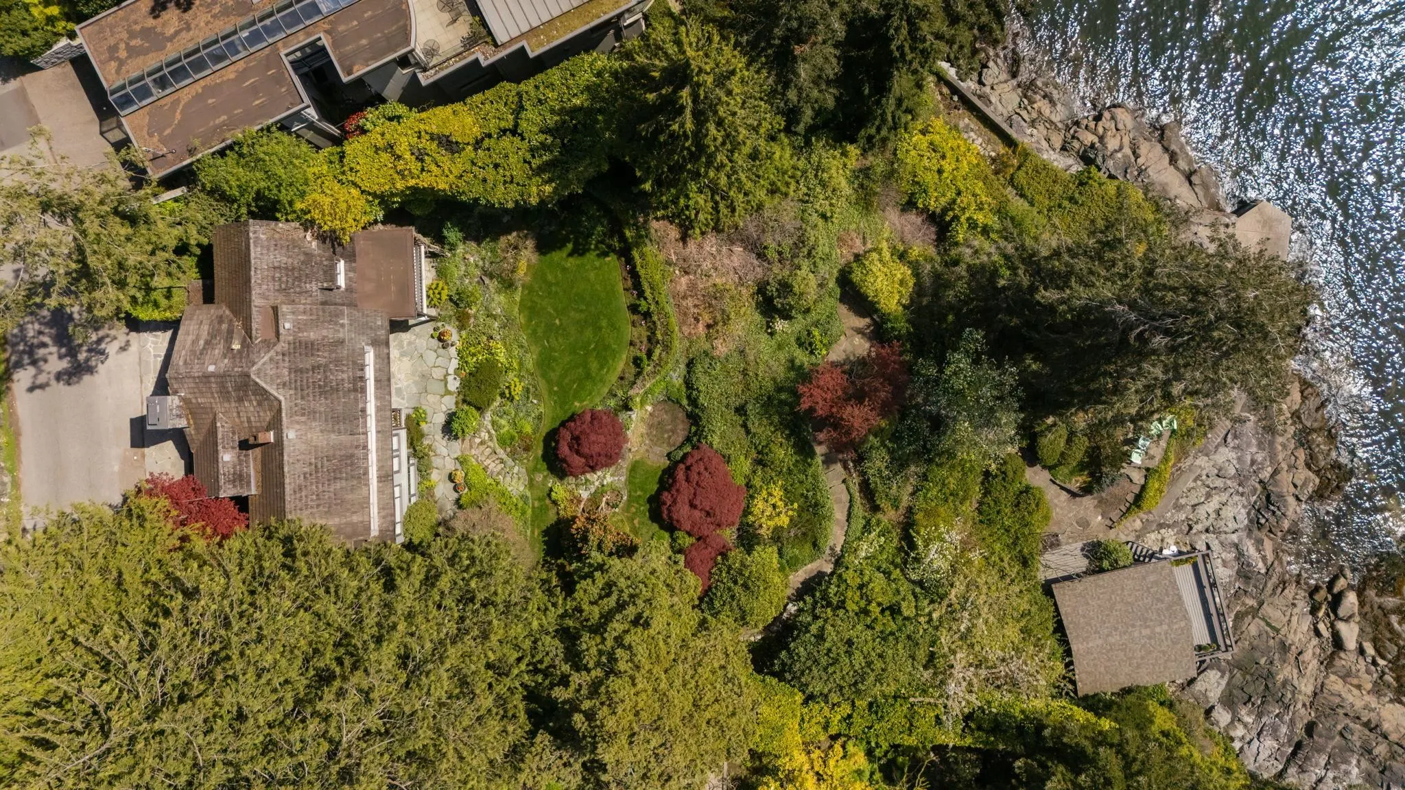 6054 Gleneagles Drive