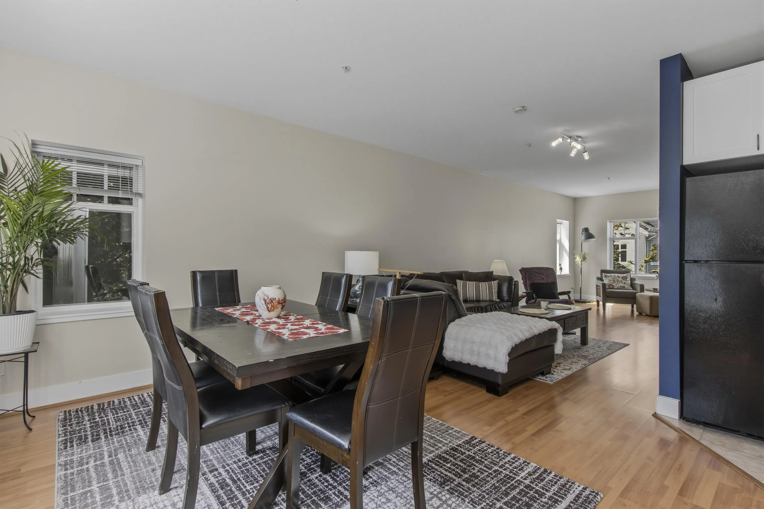 1200 Edgewater Drive #2