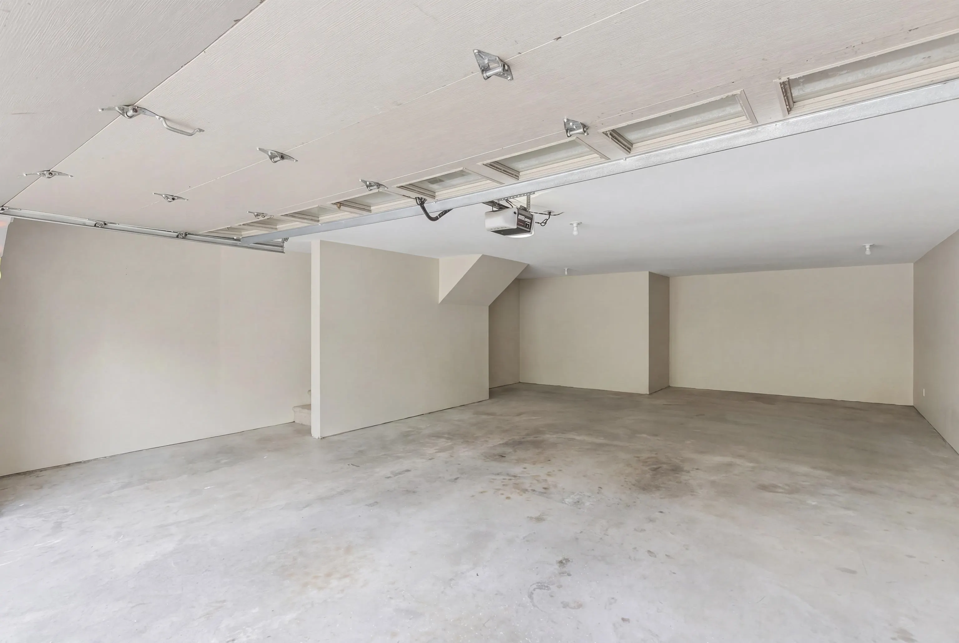 1200 Edgewater Drive #2