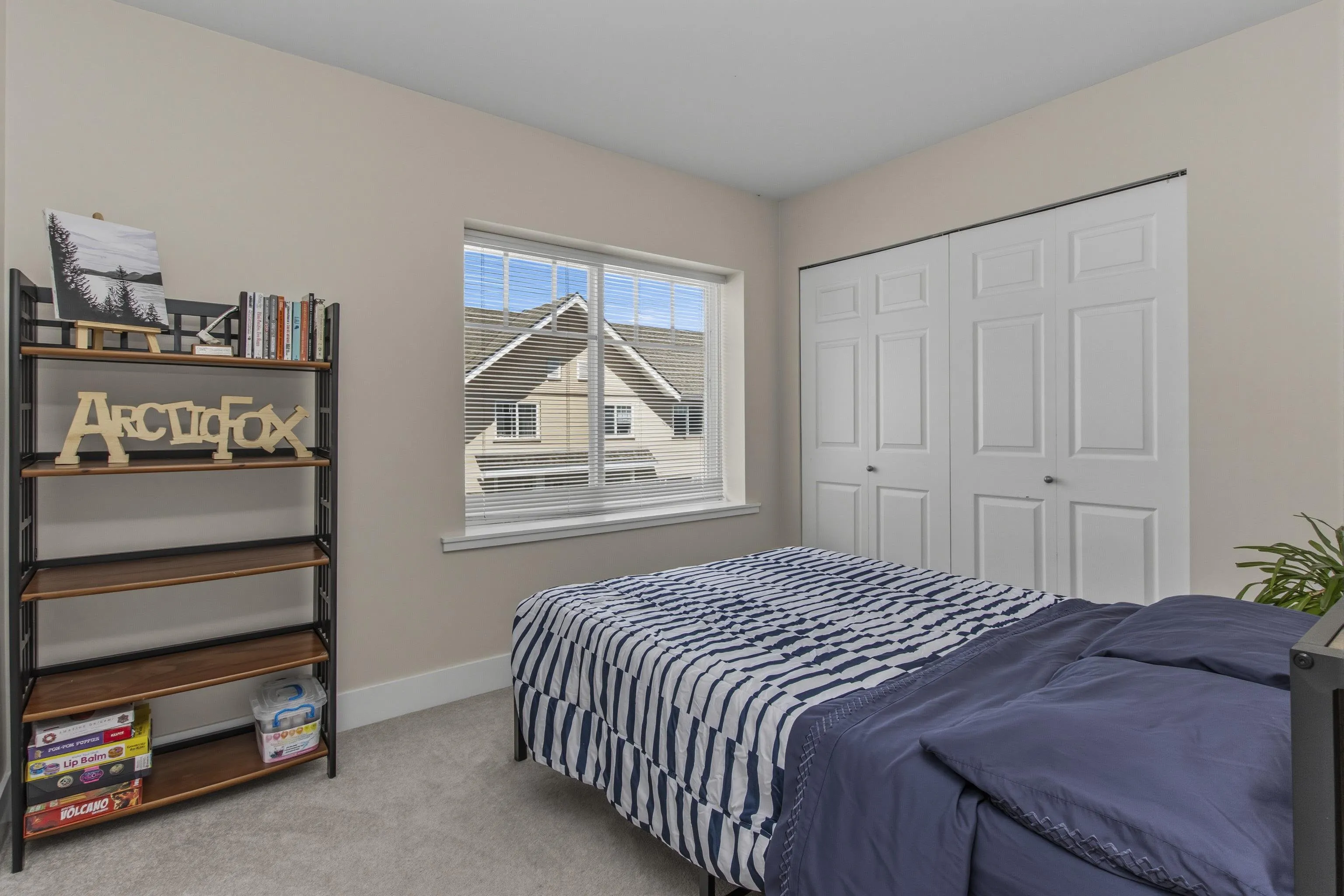 1200 Edgewater Drive #2