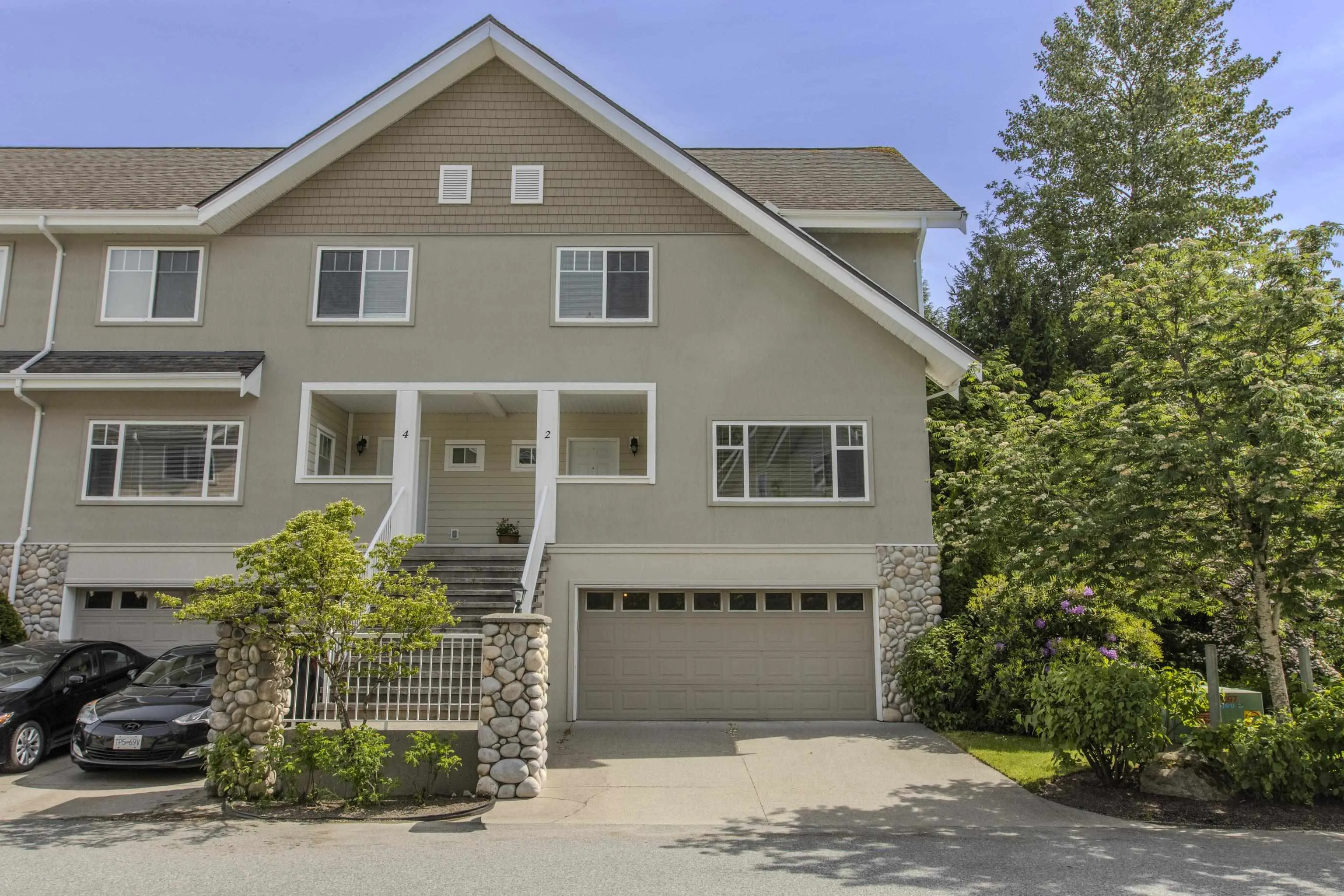 1200 Edgewater Drive #2