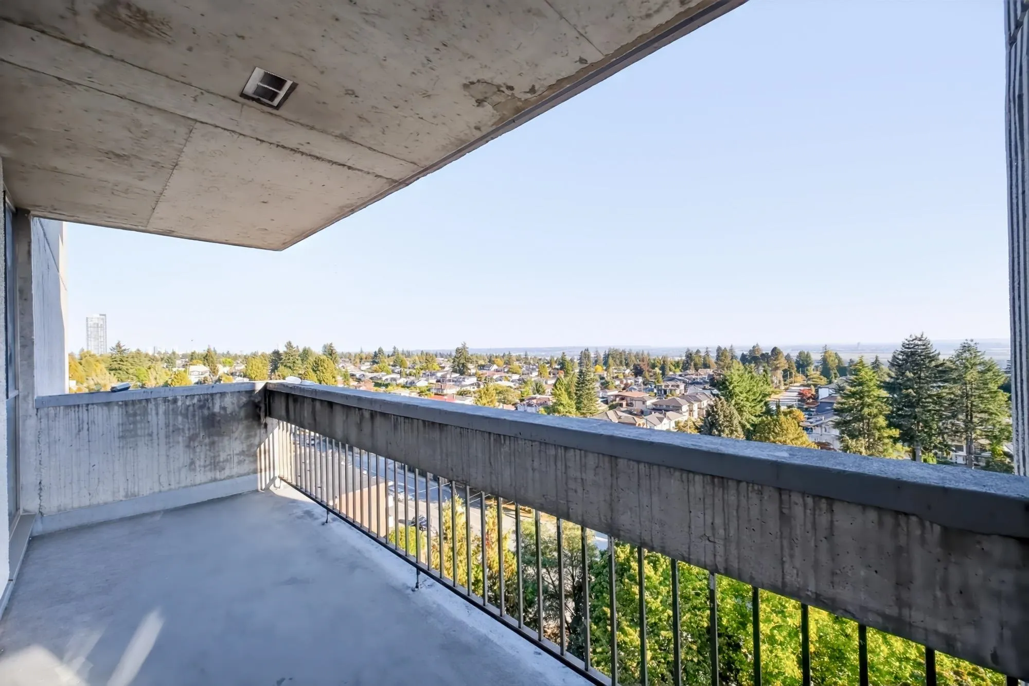 6759 Willingdon Avenue #1105