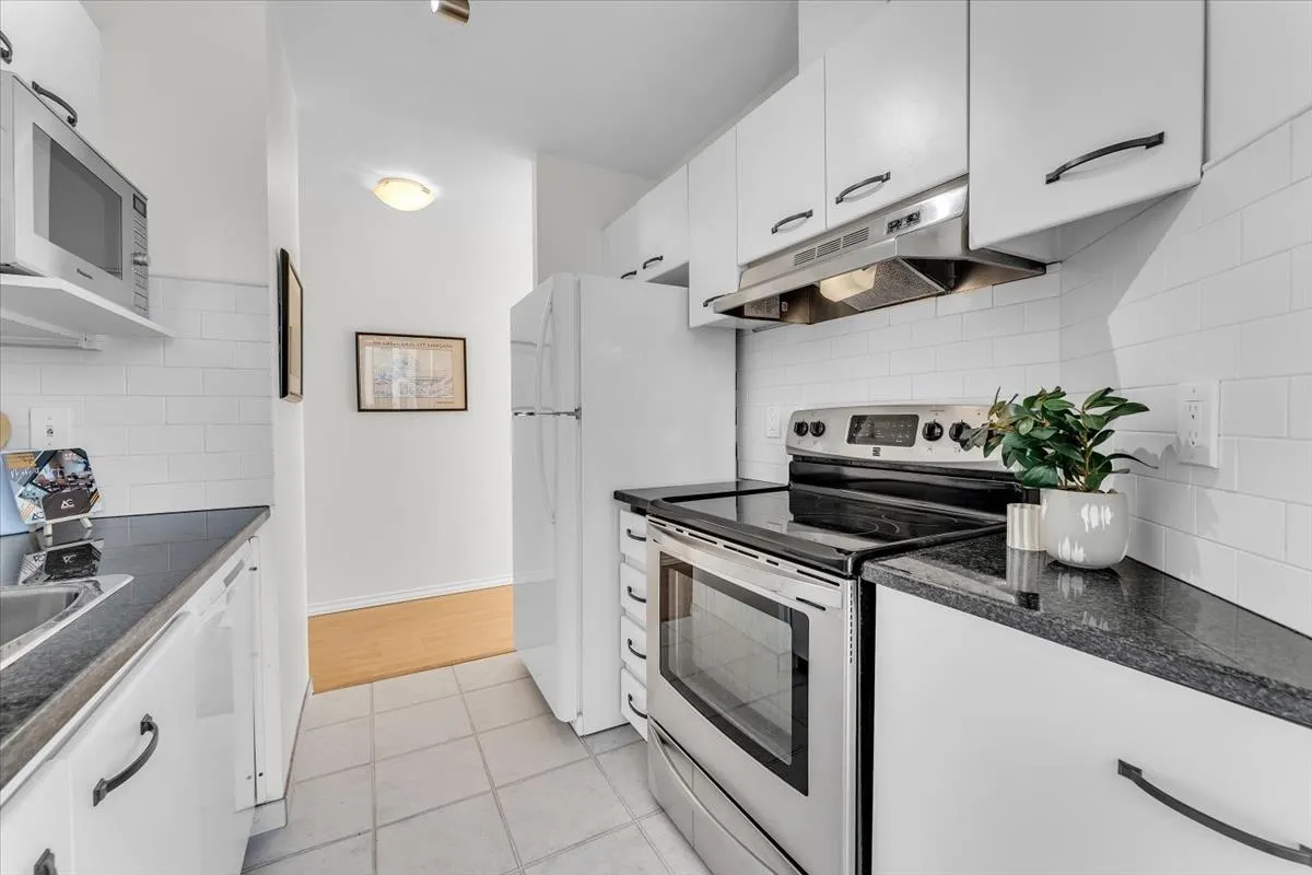 1188 Richards Street #708