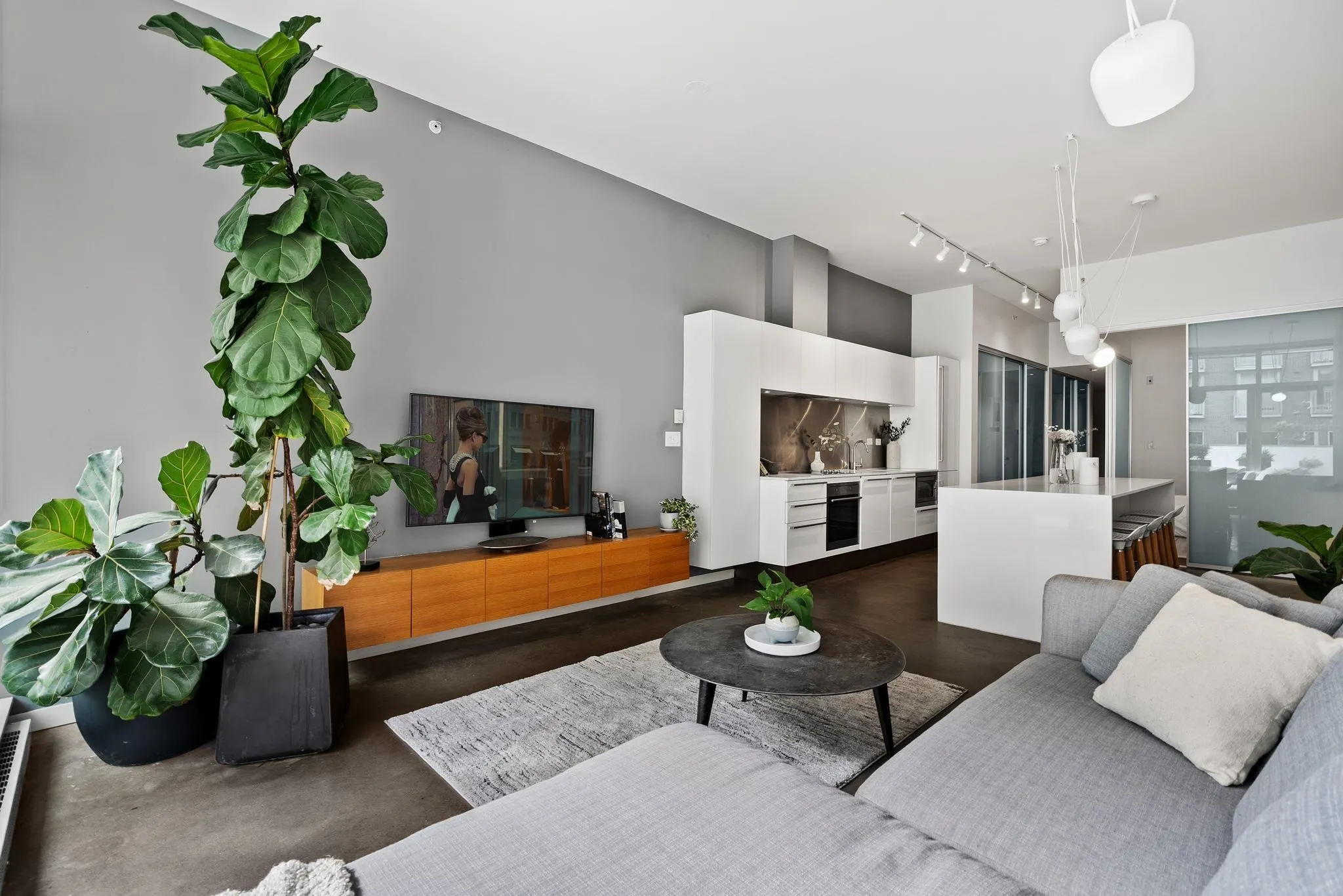 53 W Hastings Street #409