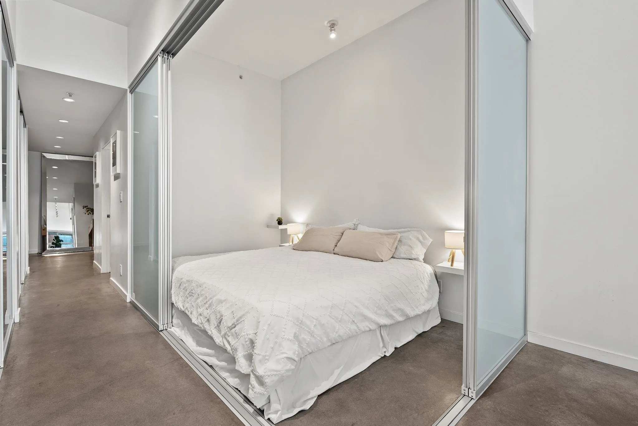 53 W Hastings Street #409