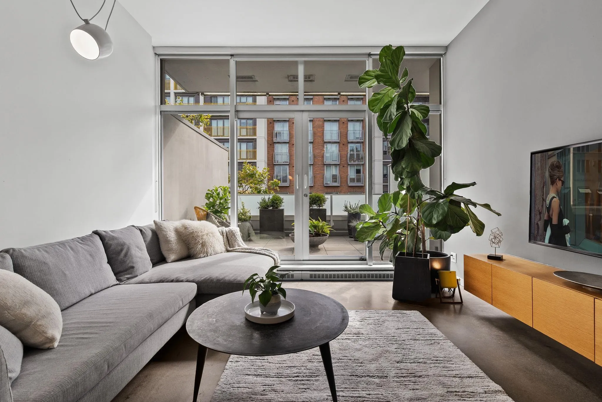 53 W Hastings Street #409