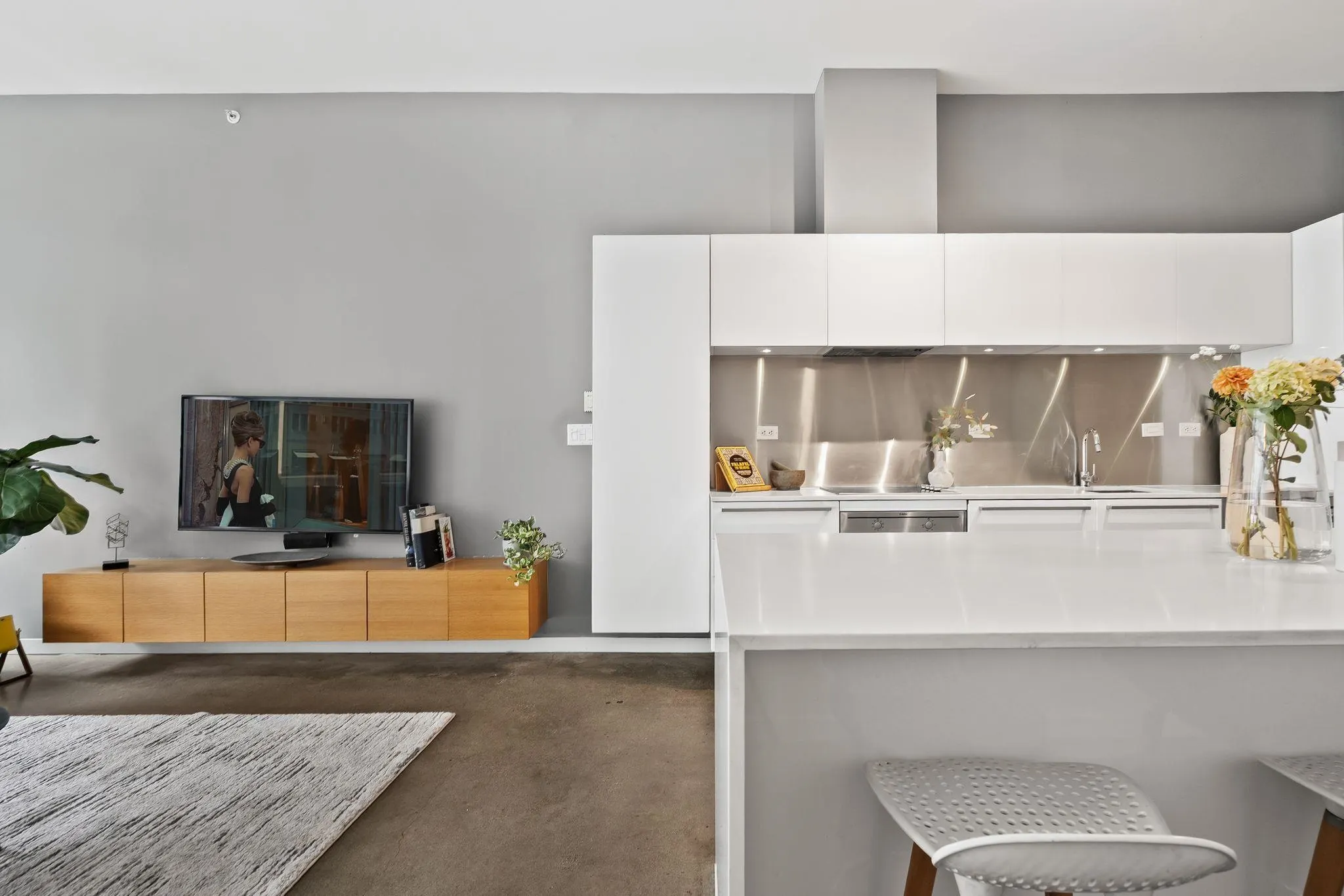 53 W Hastings Street #409