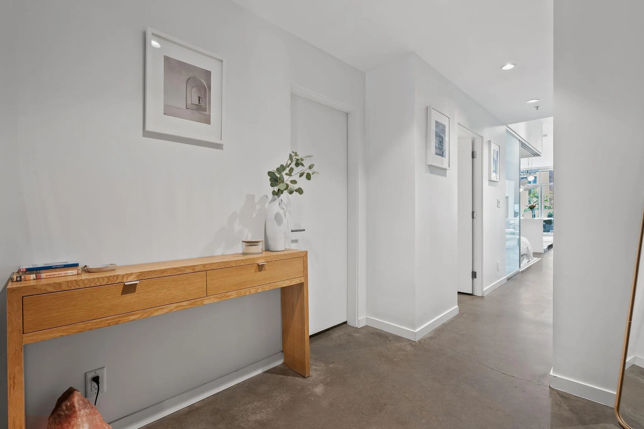 53 W Hastings Street #409