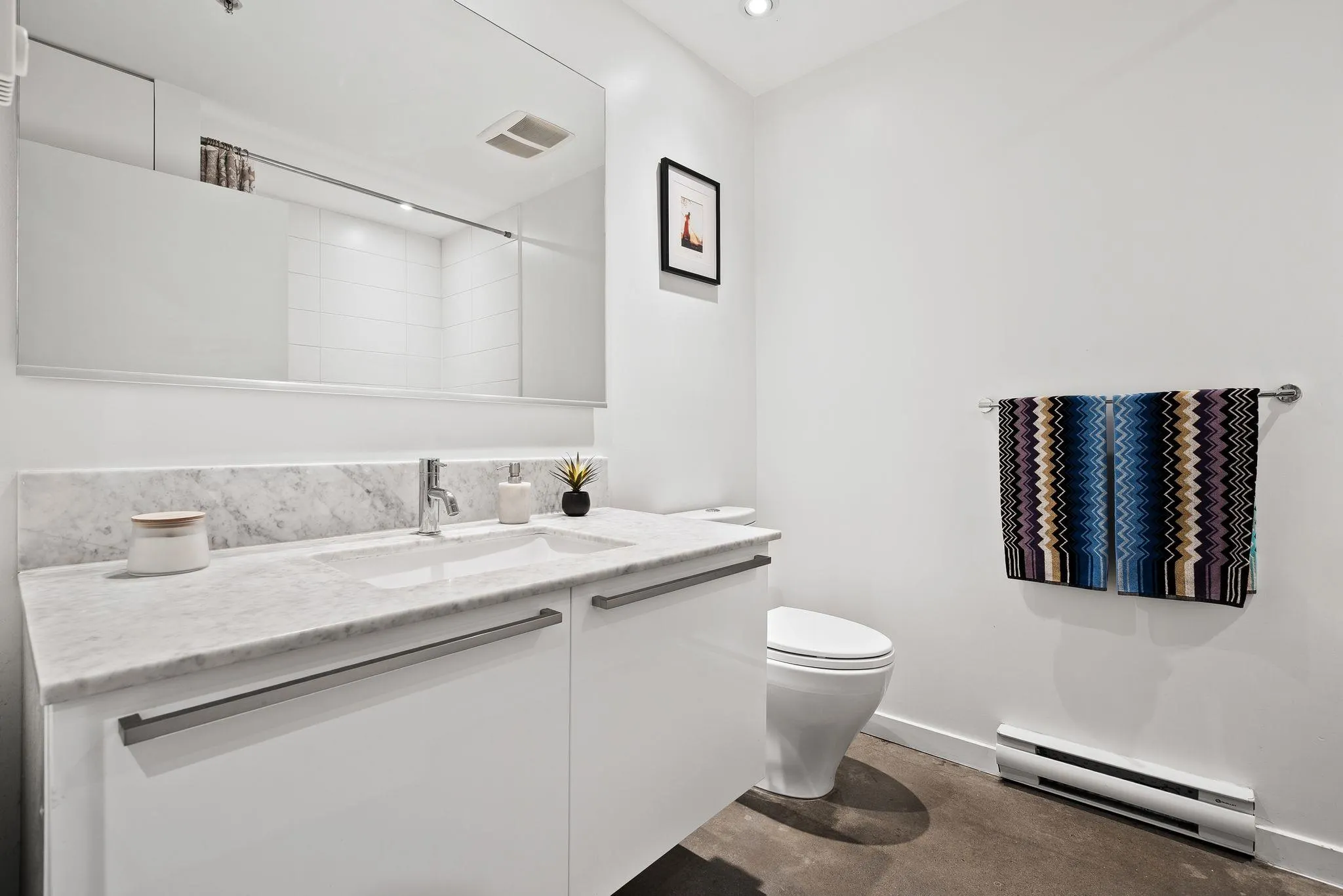 53 W Hastings Street #409
