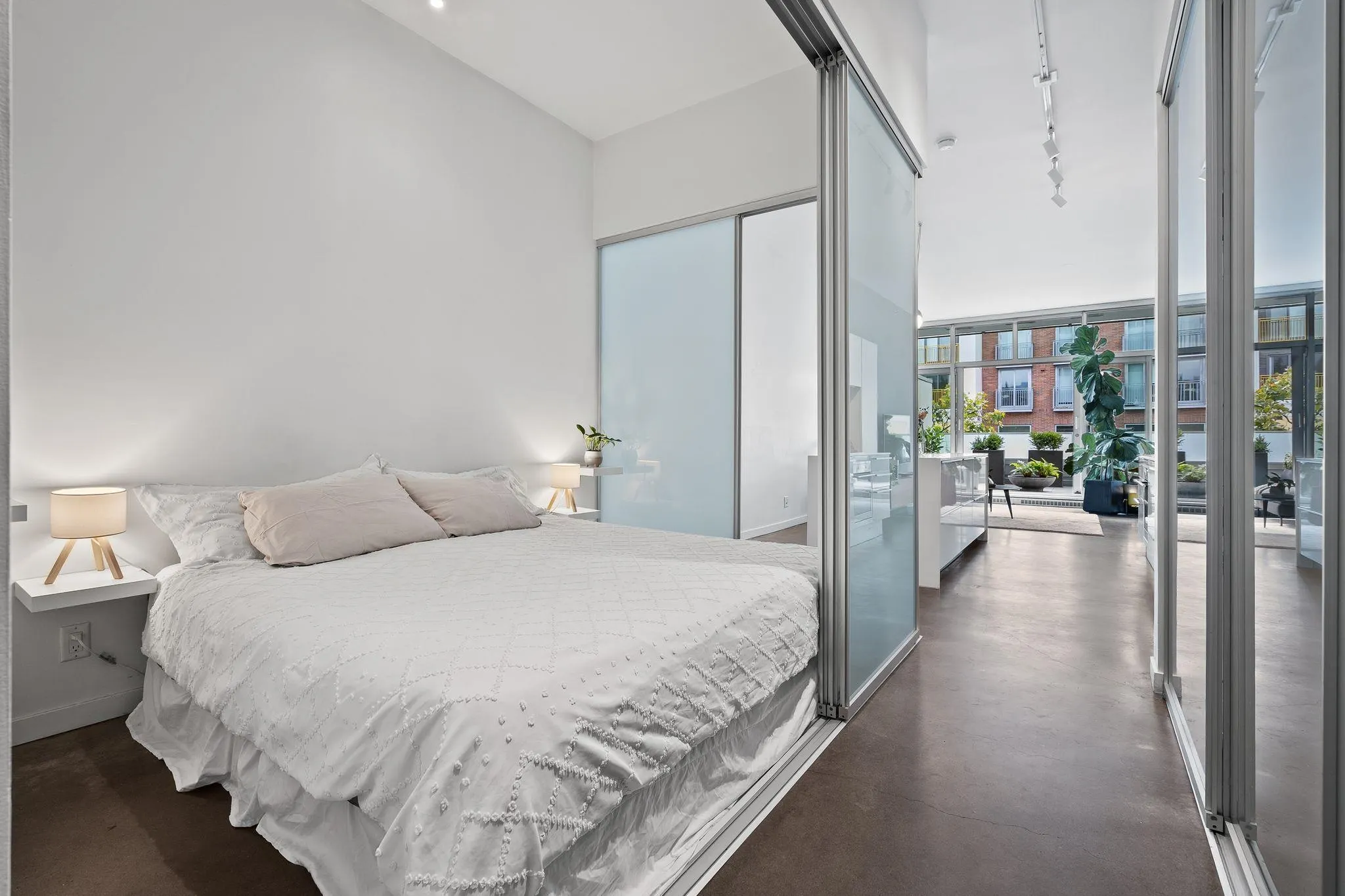 53 W Hastings Street #409