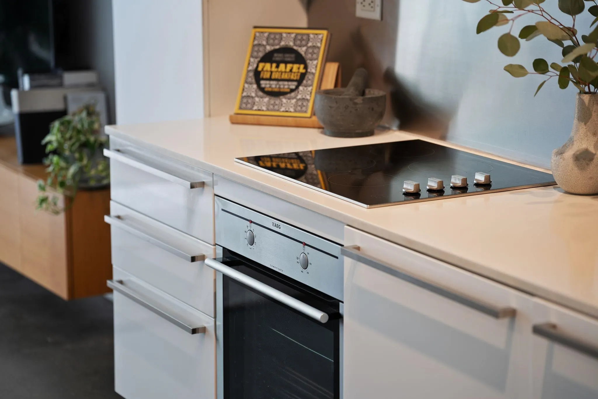 53 W Hastings Street #409