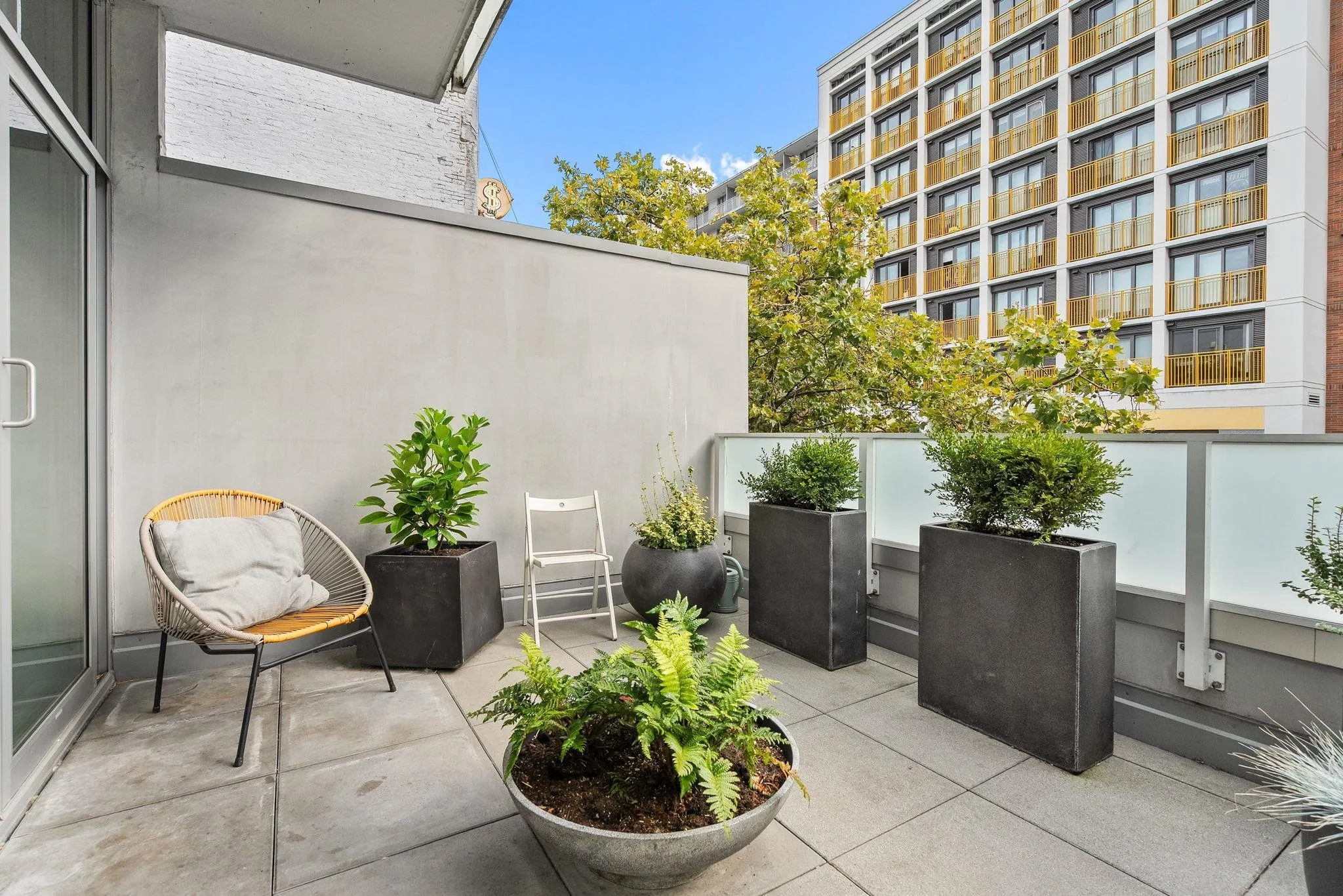 53 W Hastings Street #409