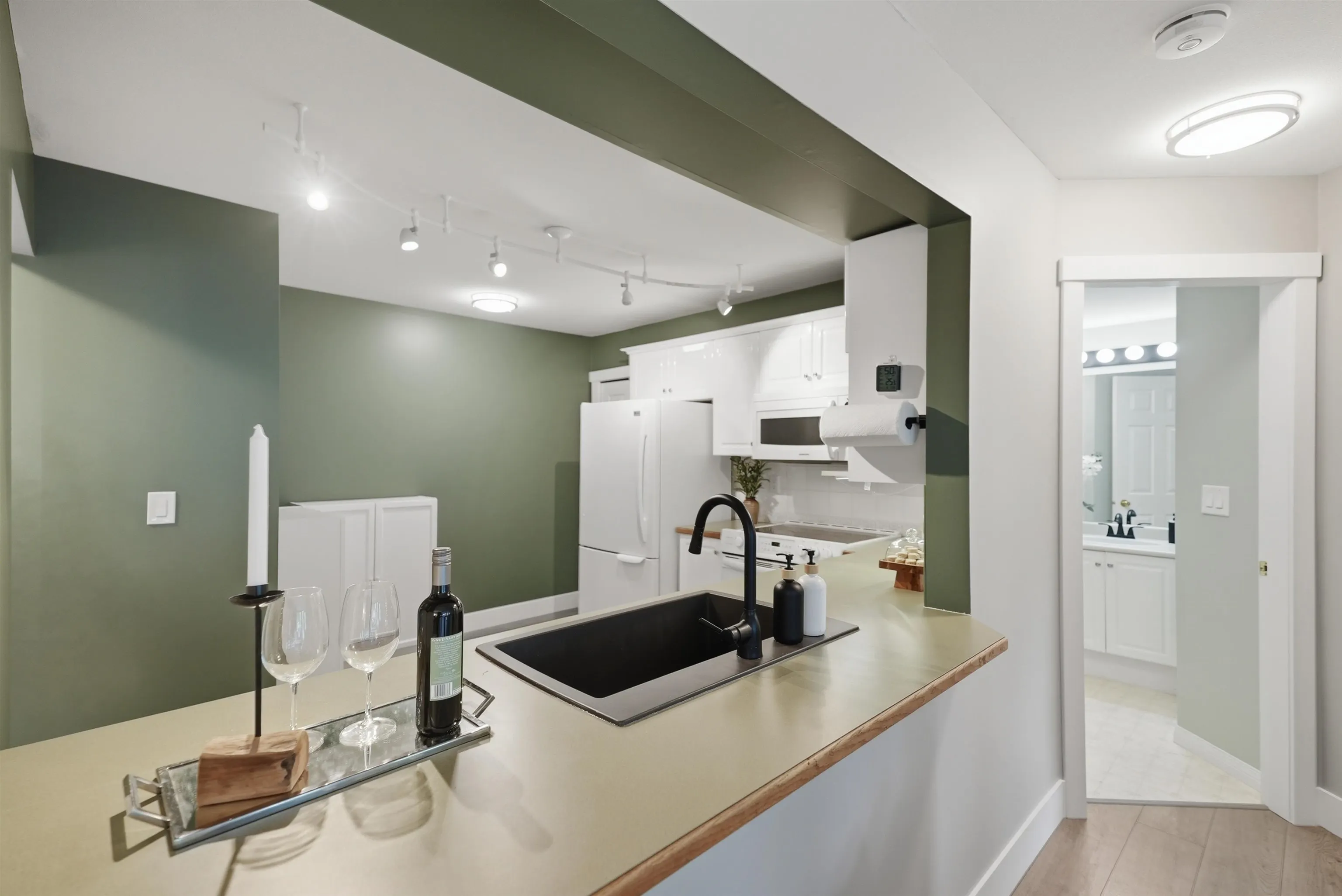 6557 121 Street #101