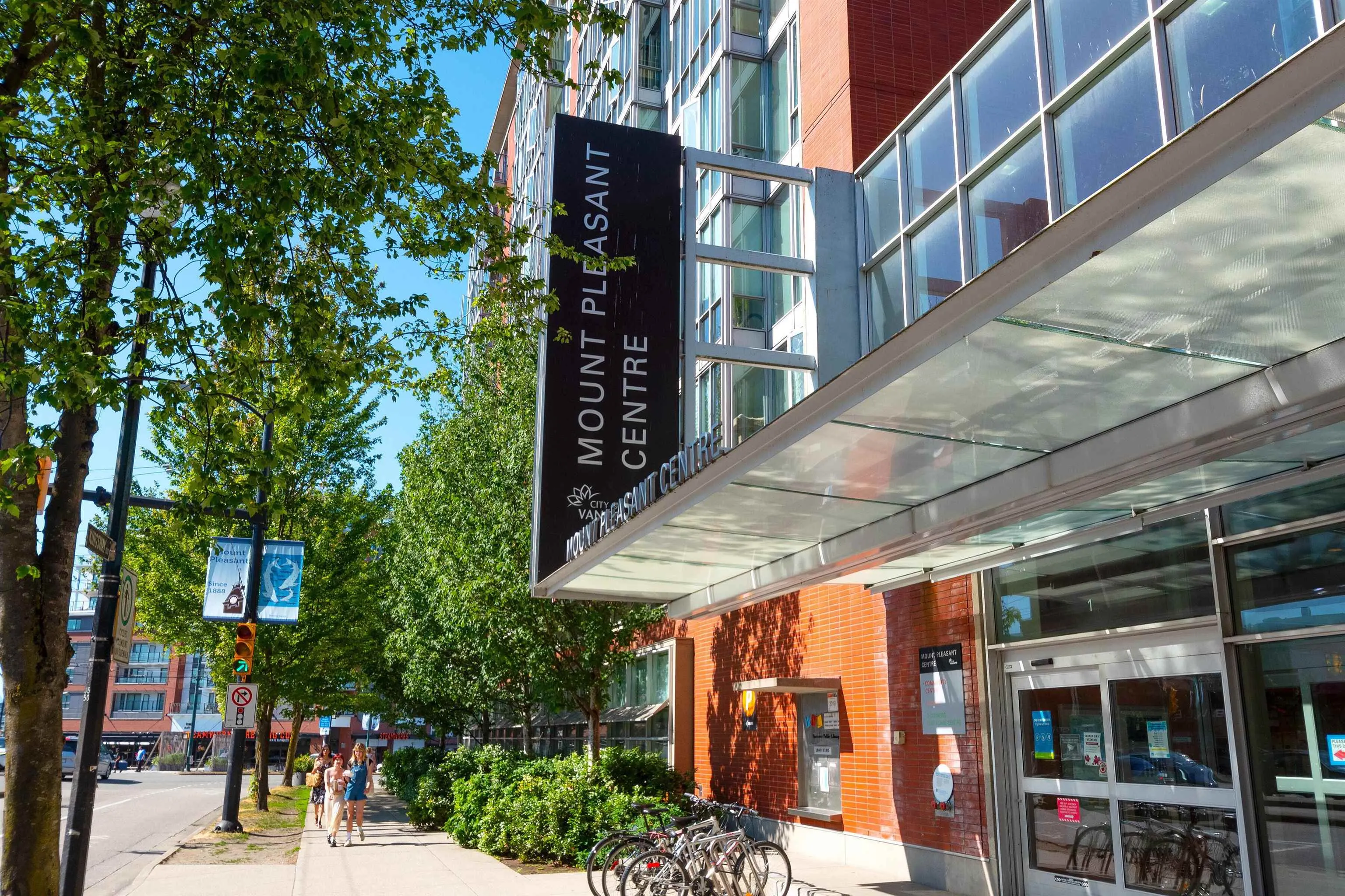 290 E 11th Avenue