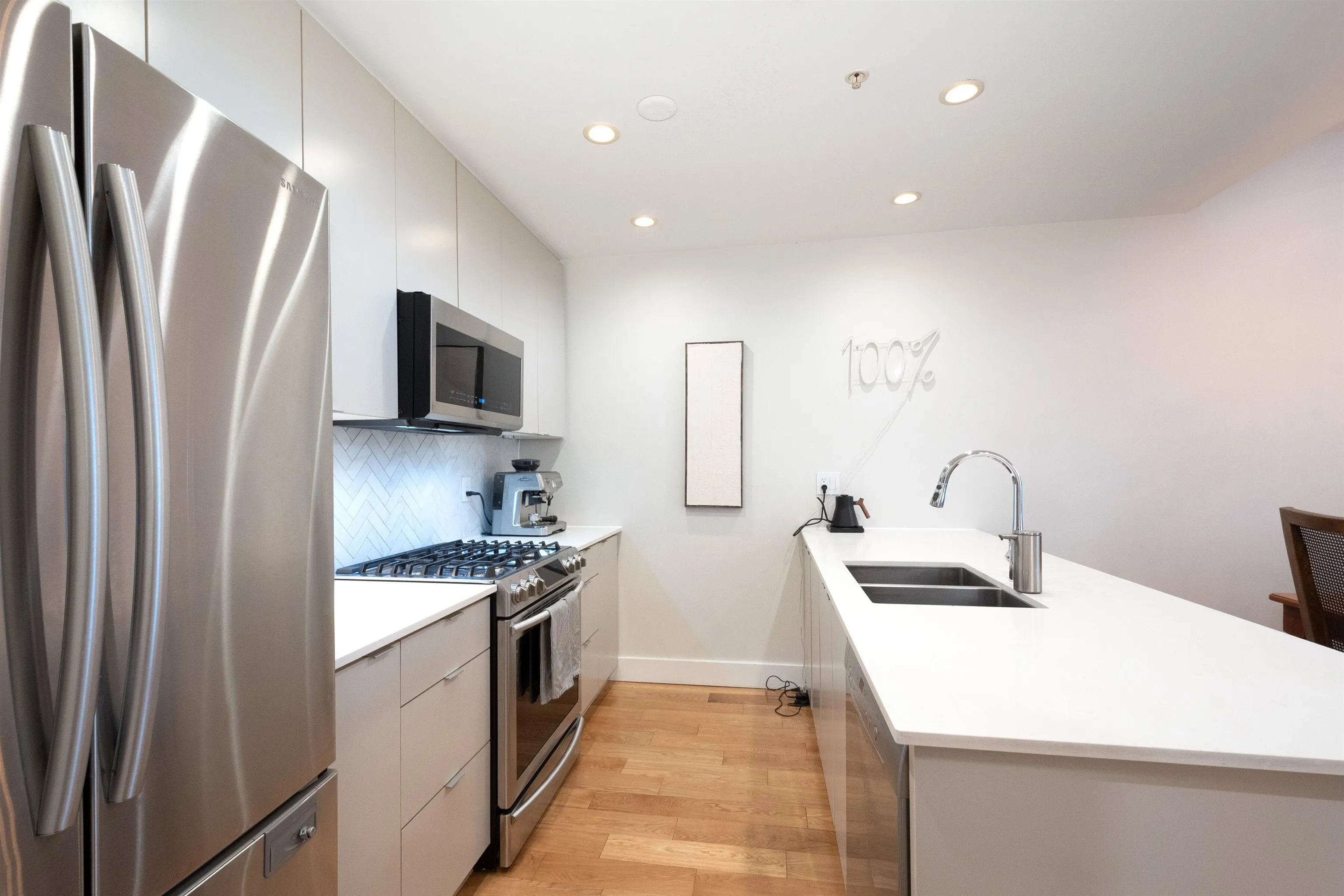 290 E 11th Avenue