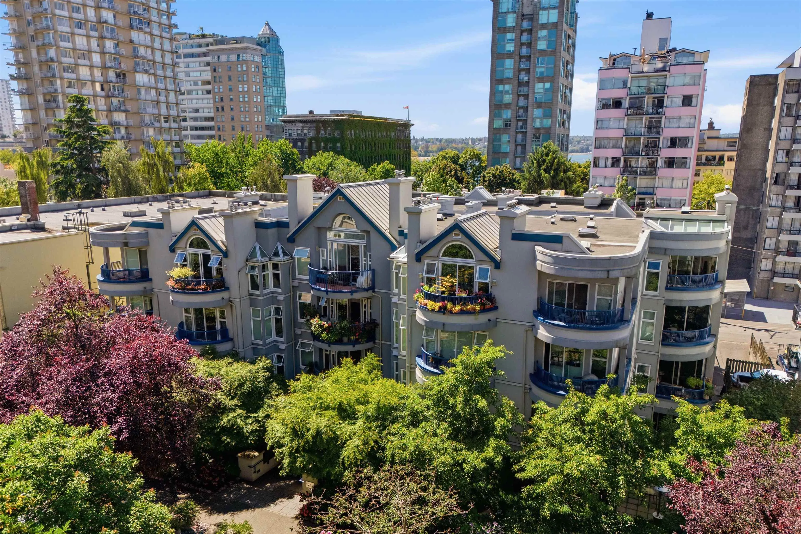 1924 Comox Street #209