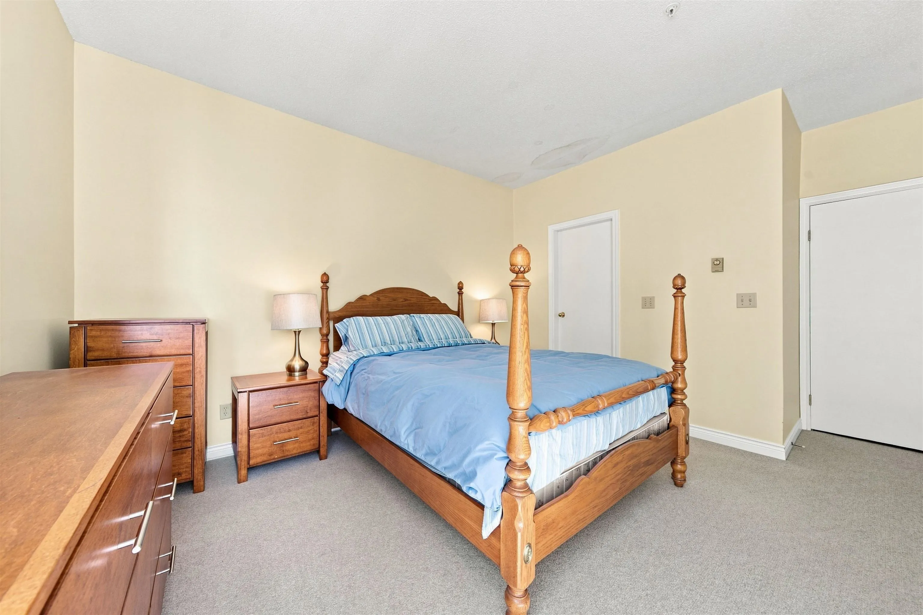 1924 Comox Street #209