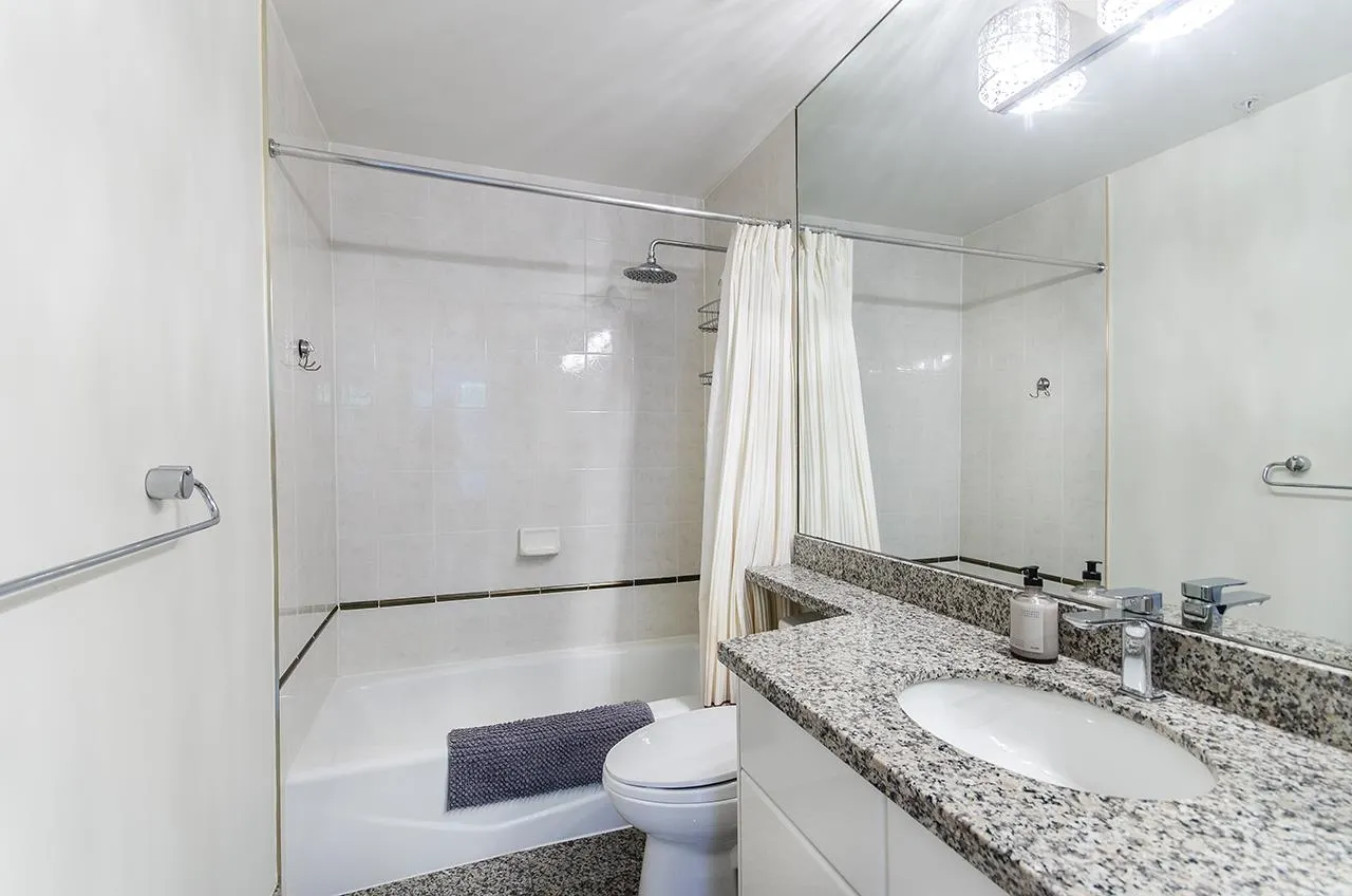 1600 Hornby Street #303