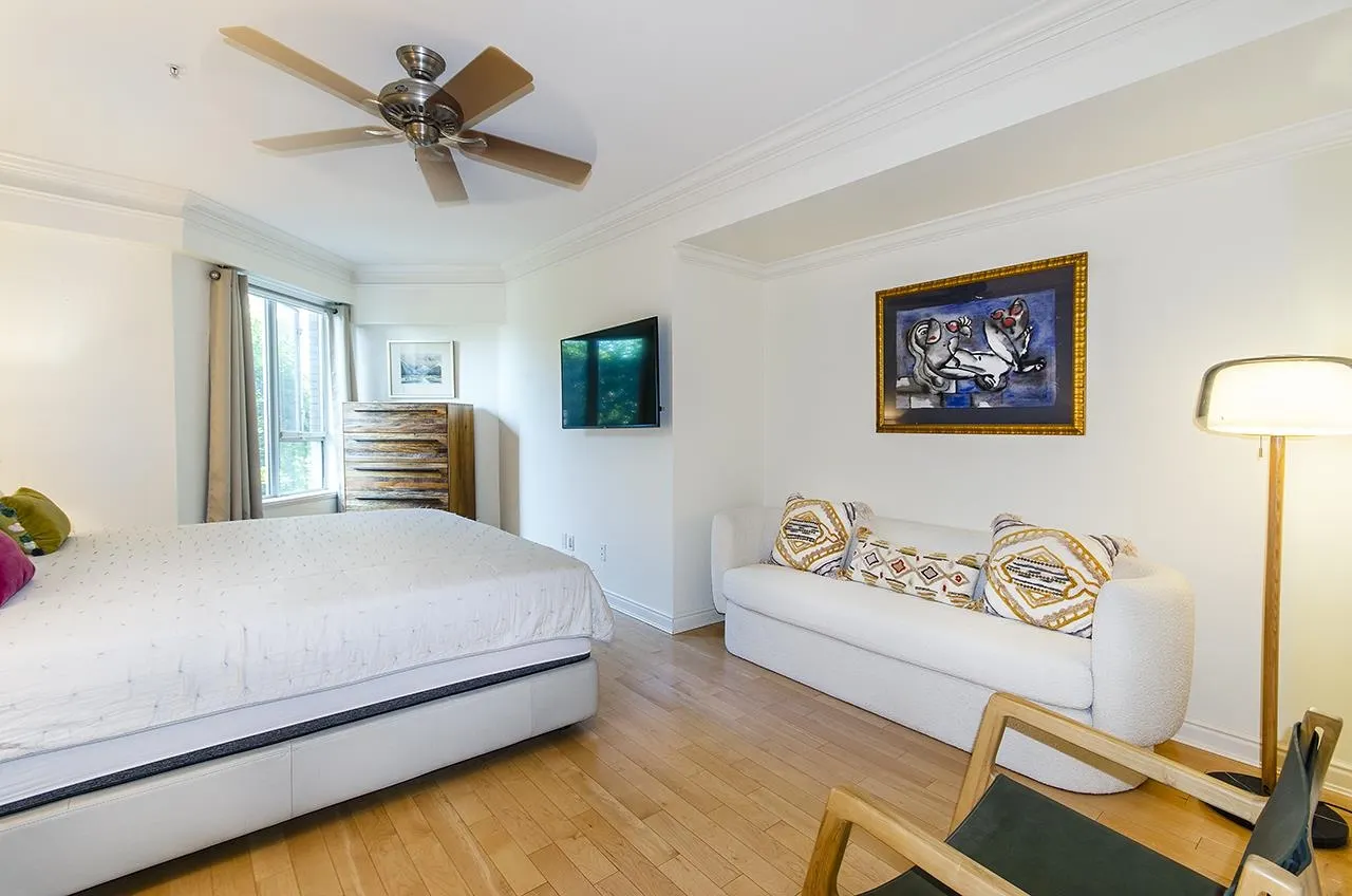 1600 Hornby Street #303