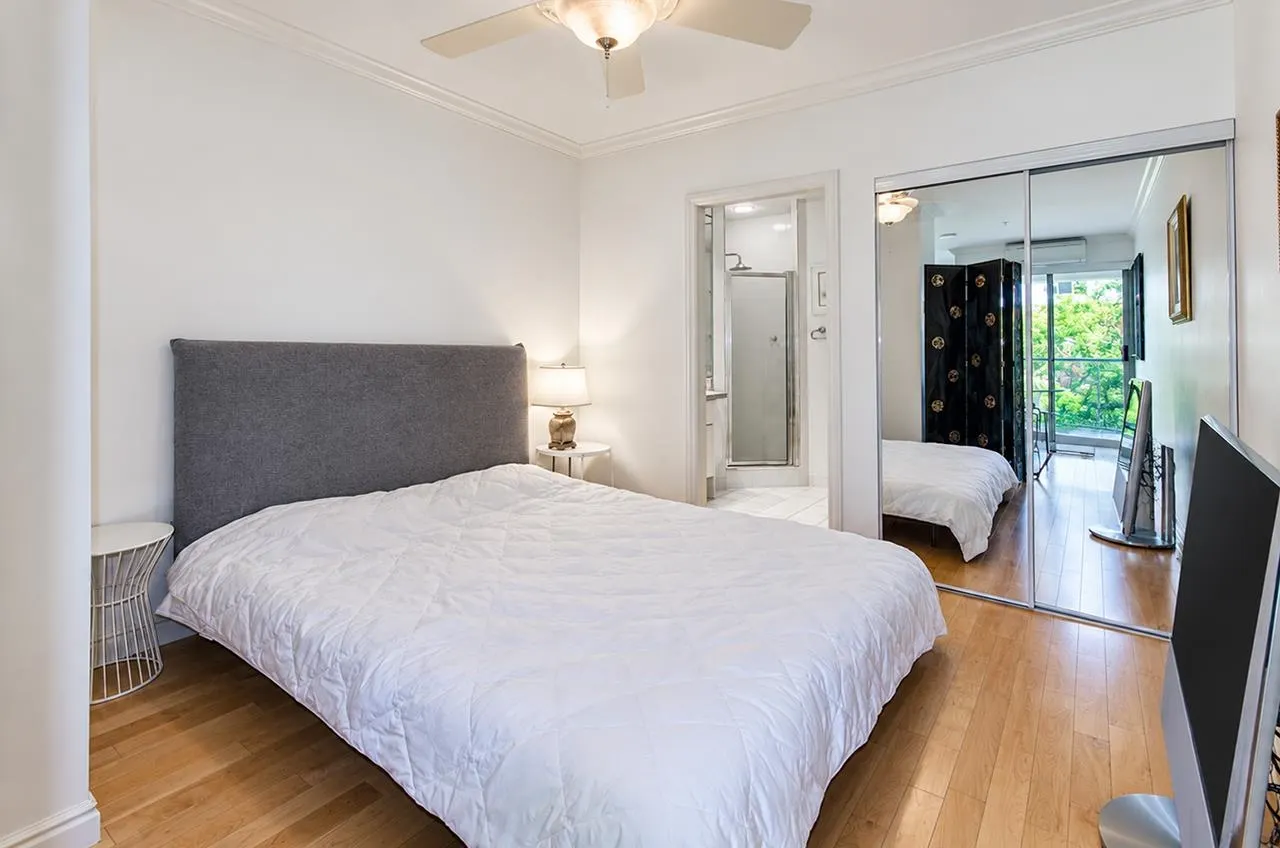 1600 Hornby Street #303
