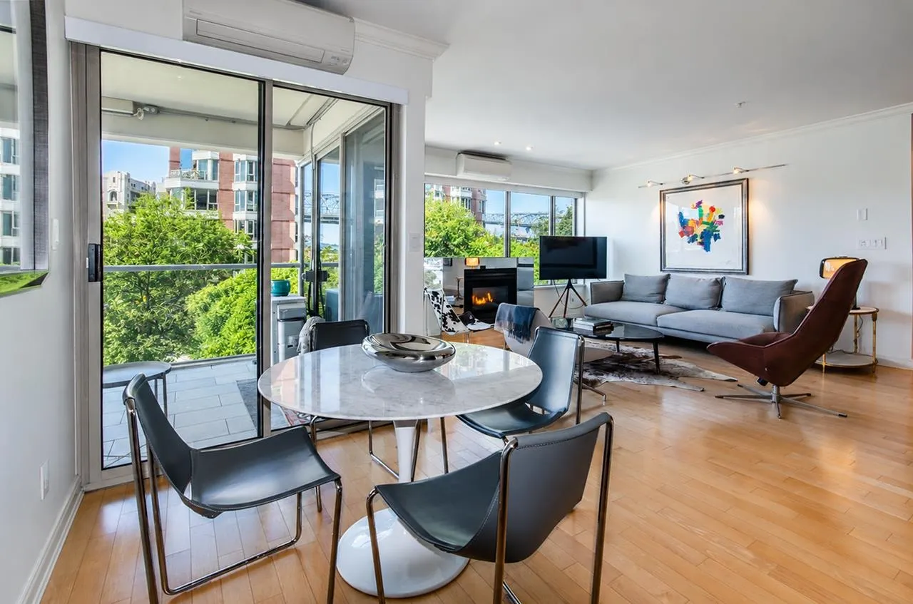 1600 Hornby Street #303