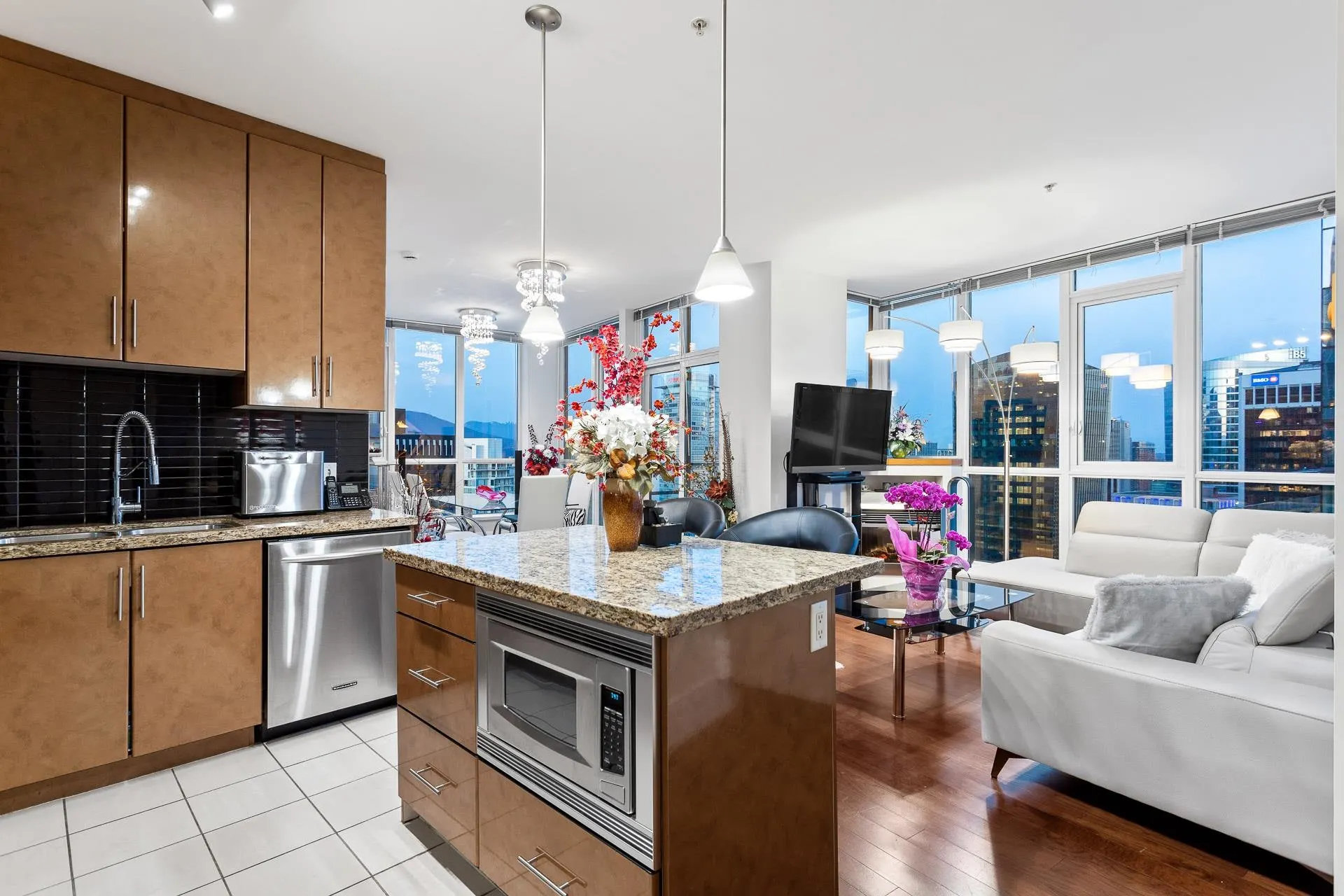 1189 Melville Street #3303