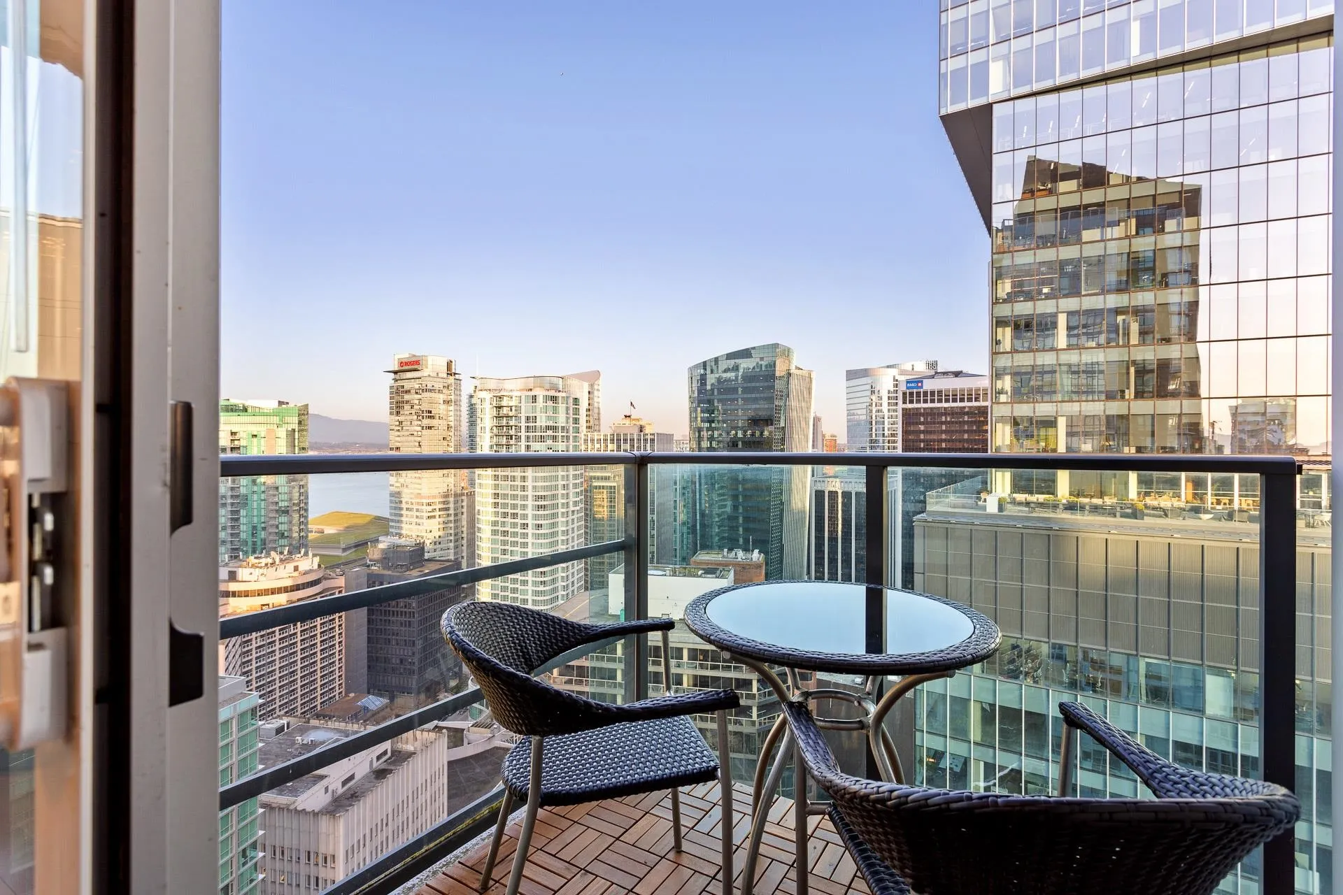 1189 Melville Street #3303