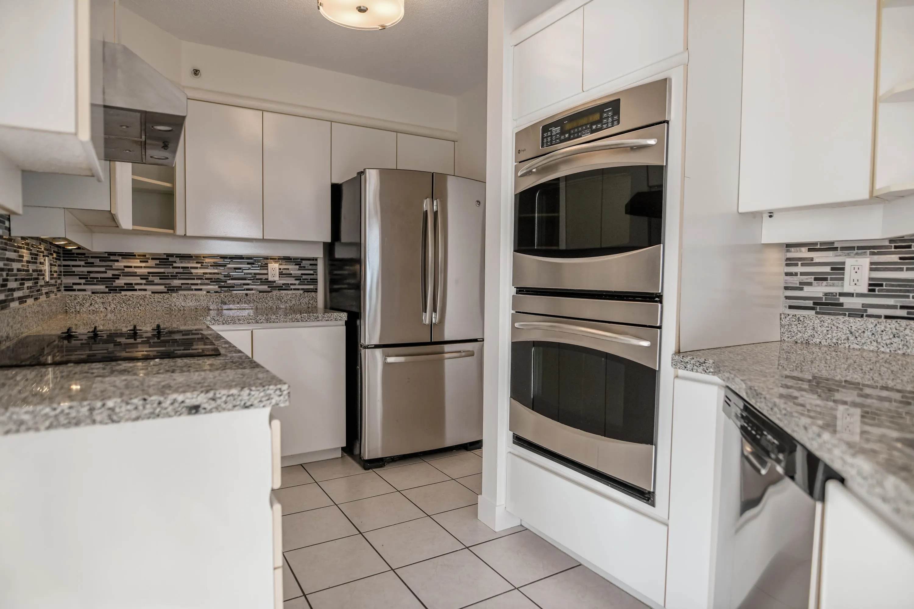 338 Taylor Way #15B