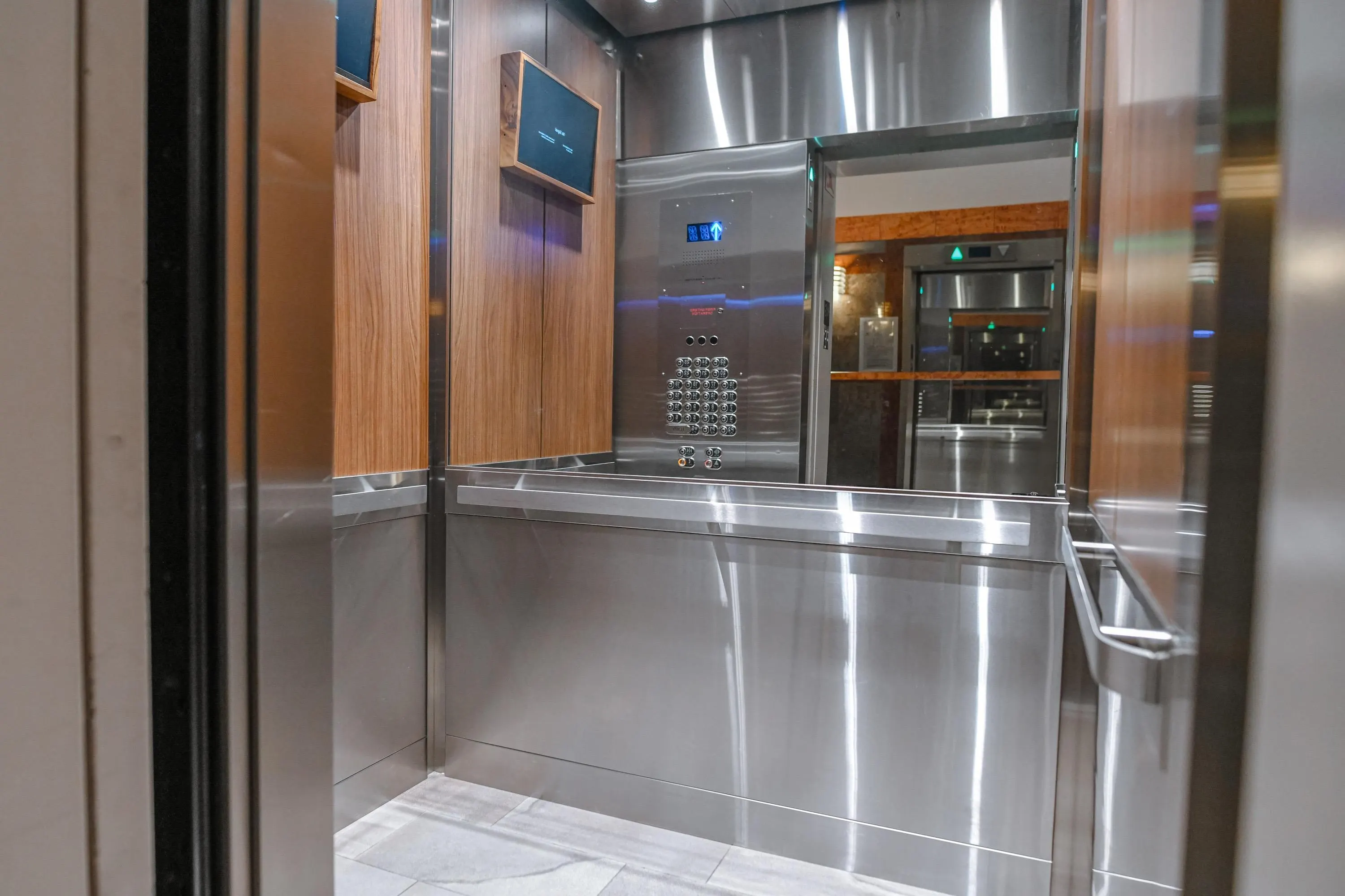 338 Taylor Way #15B