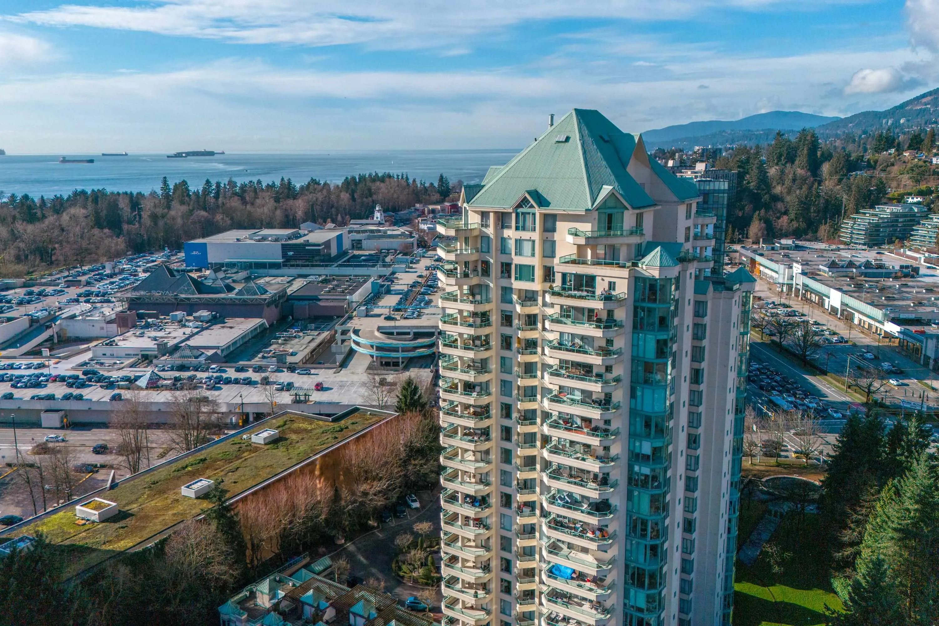 338 Taylor Way #15B